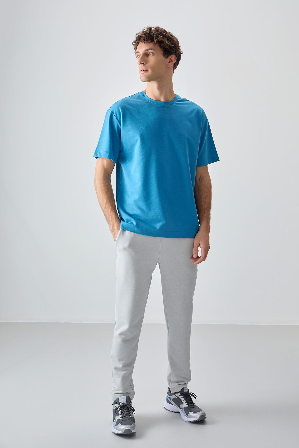 Image of Petrol Mavi Pamuklu Kalın Yumuşak Dokulu Oversize Fit Basic Erkek T-Shirt - 88377