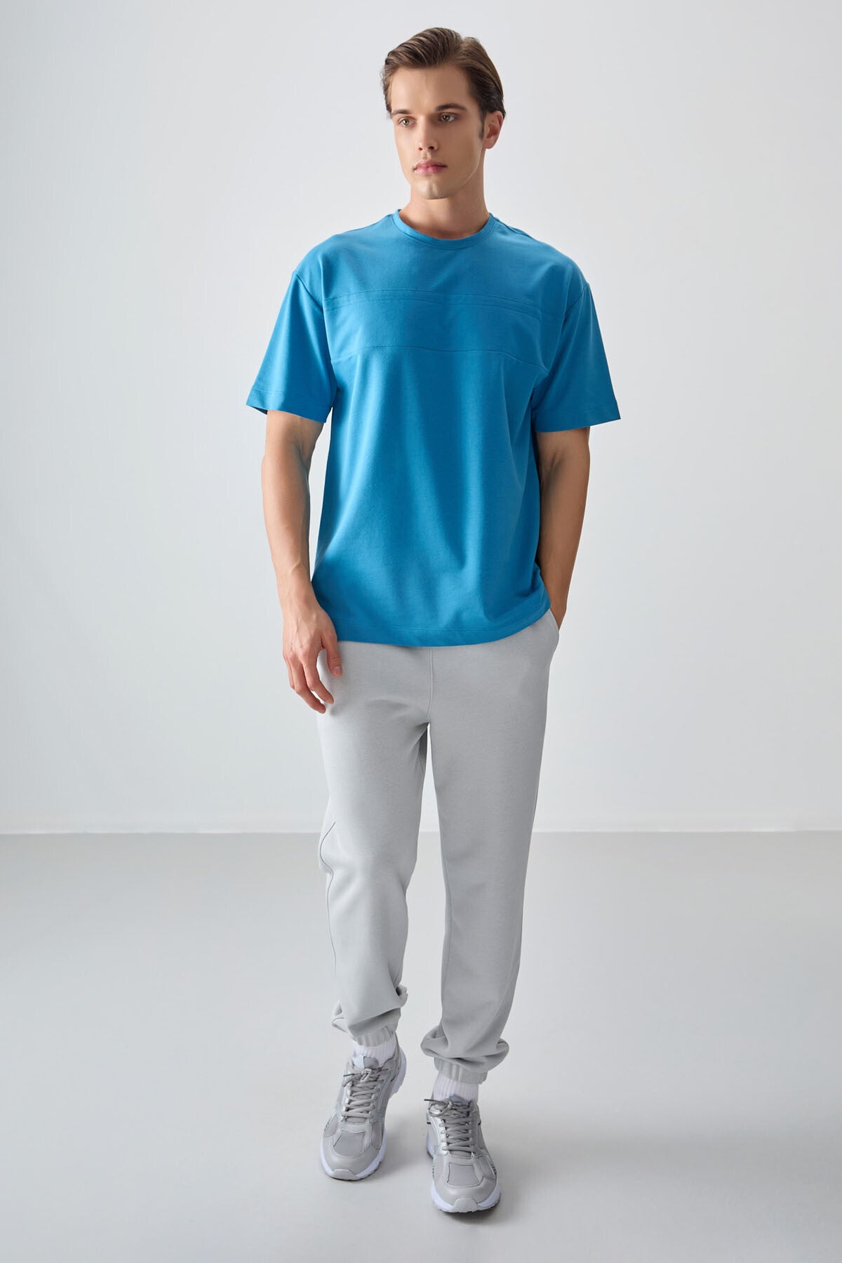 Image of Petrol Mavi Pamuklu Kalın Yumuşak Dokulu Oversize Fit Basic Erkek T-Shirt - 88378