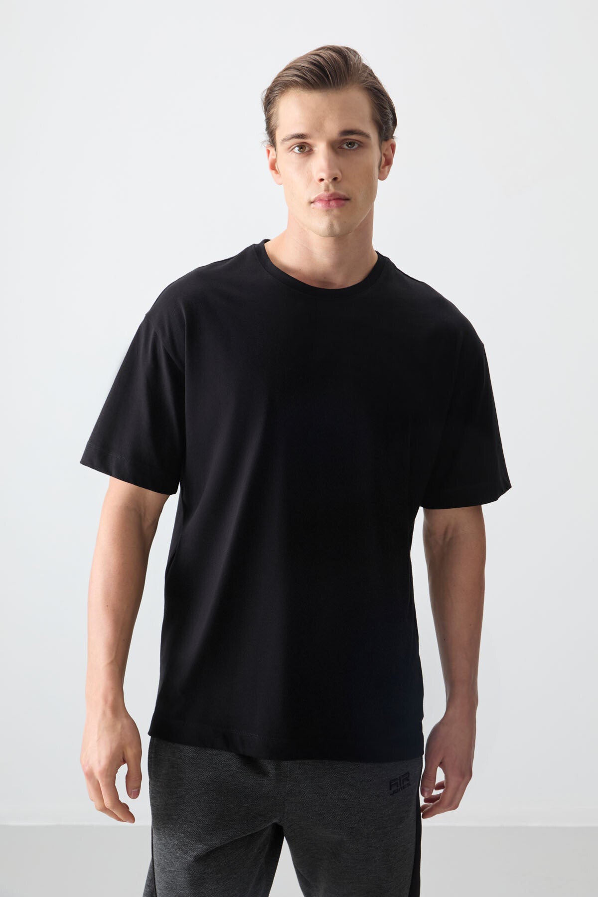 Image of Siyah %100 Pamuk Kalın Yumuşak Dokulu Oversize Fit Basic Erkek T-Shirt - 88353