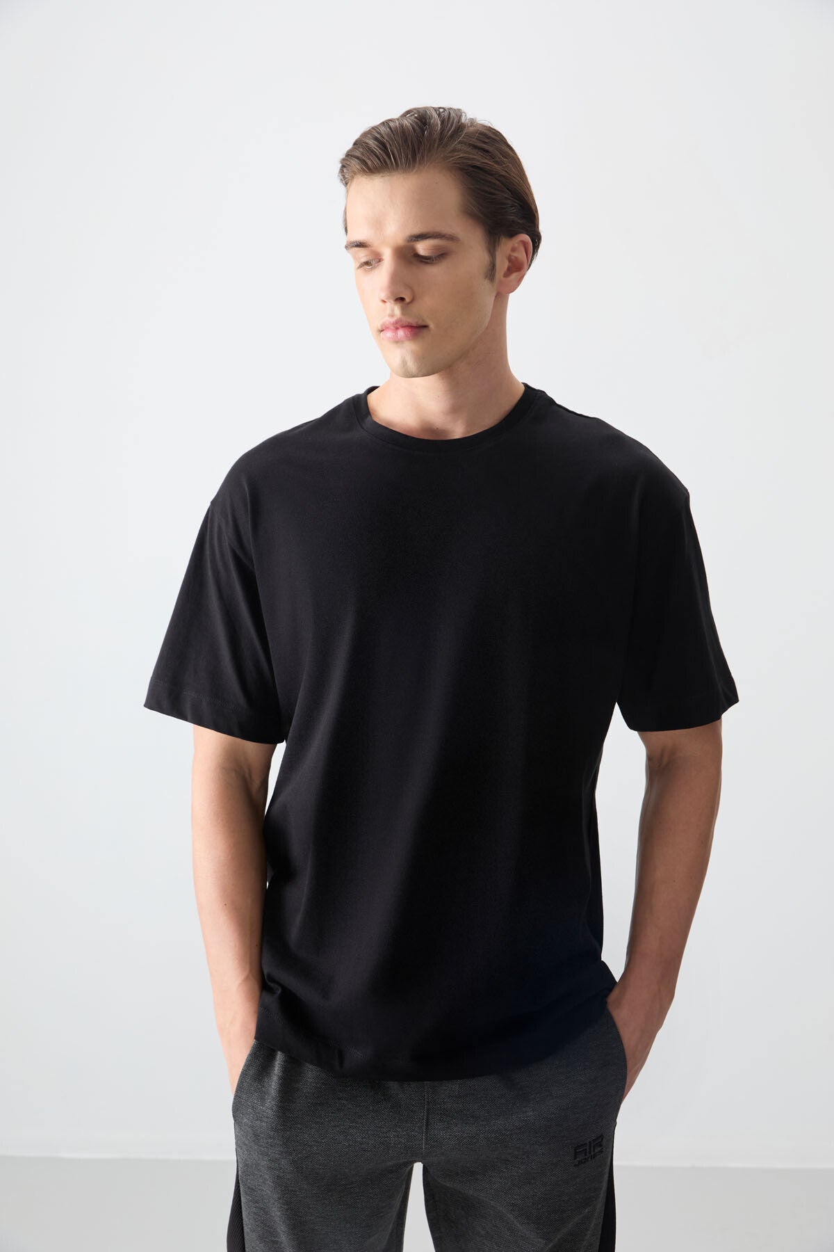 Image of Siyah %100 Pamuk Kalın Yumuşak Dokulu Oversize Fit Basic Erkek T-Shirt - 88353