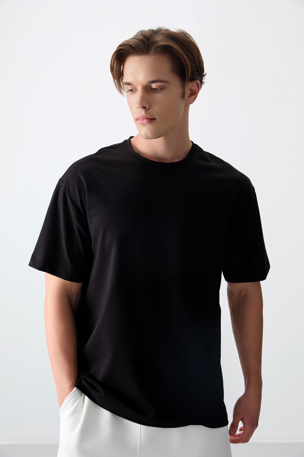 Image of Siyah Pamuklu Kalın Yumuşak Dokulu Oversize Fit Basic Erkek T-Shirt - 88377