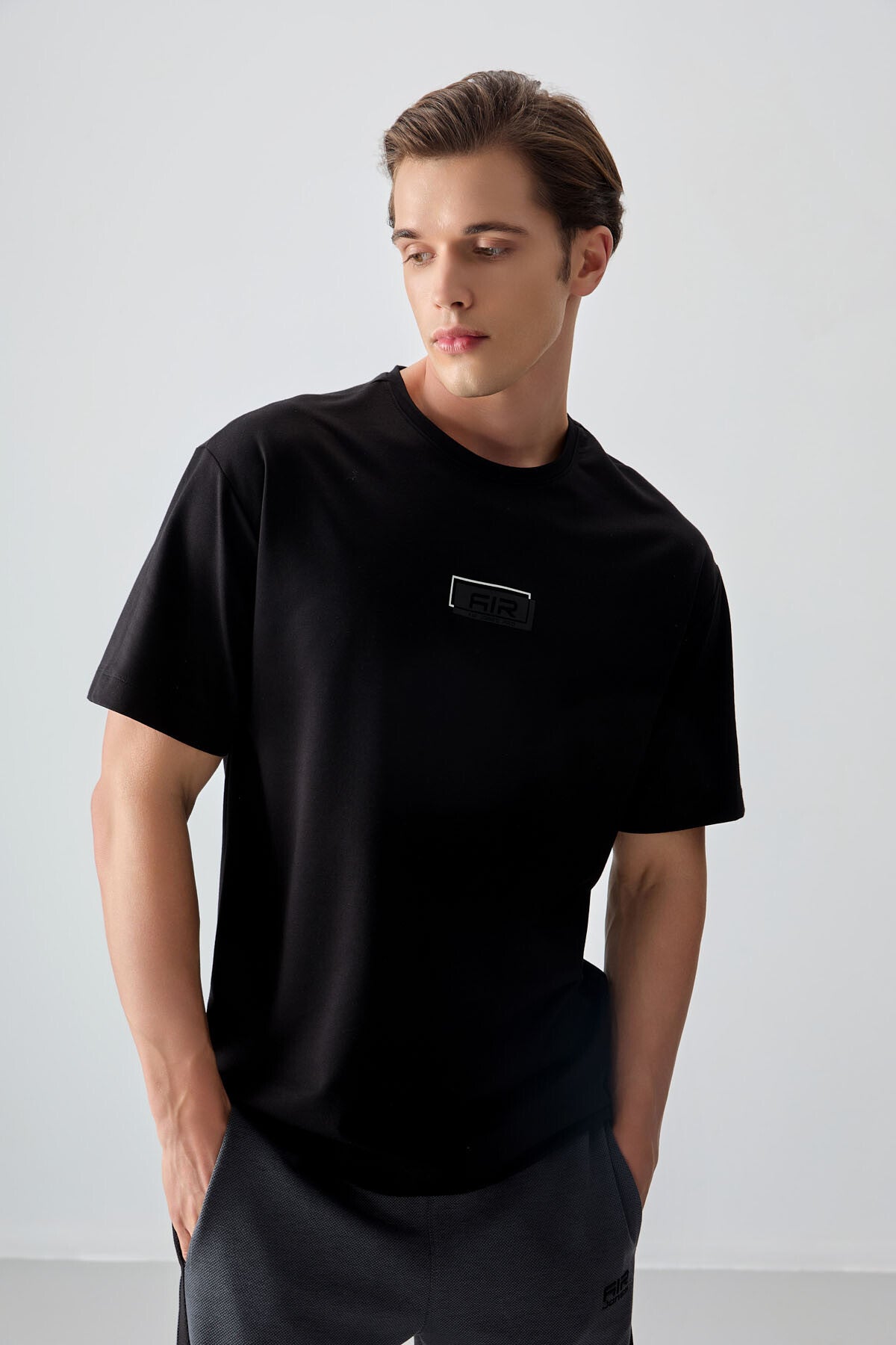 Image of Tricou bărbătesc negru din bumbac gros, texturat, supradimensionat, imprimat - 88376