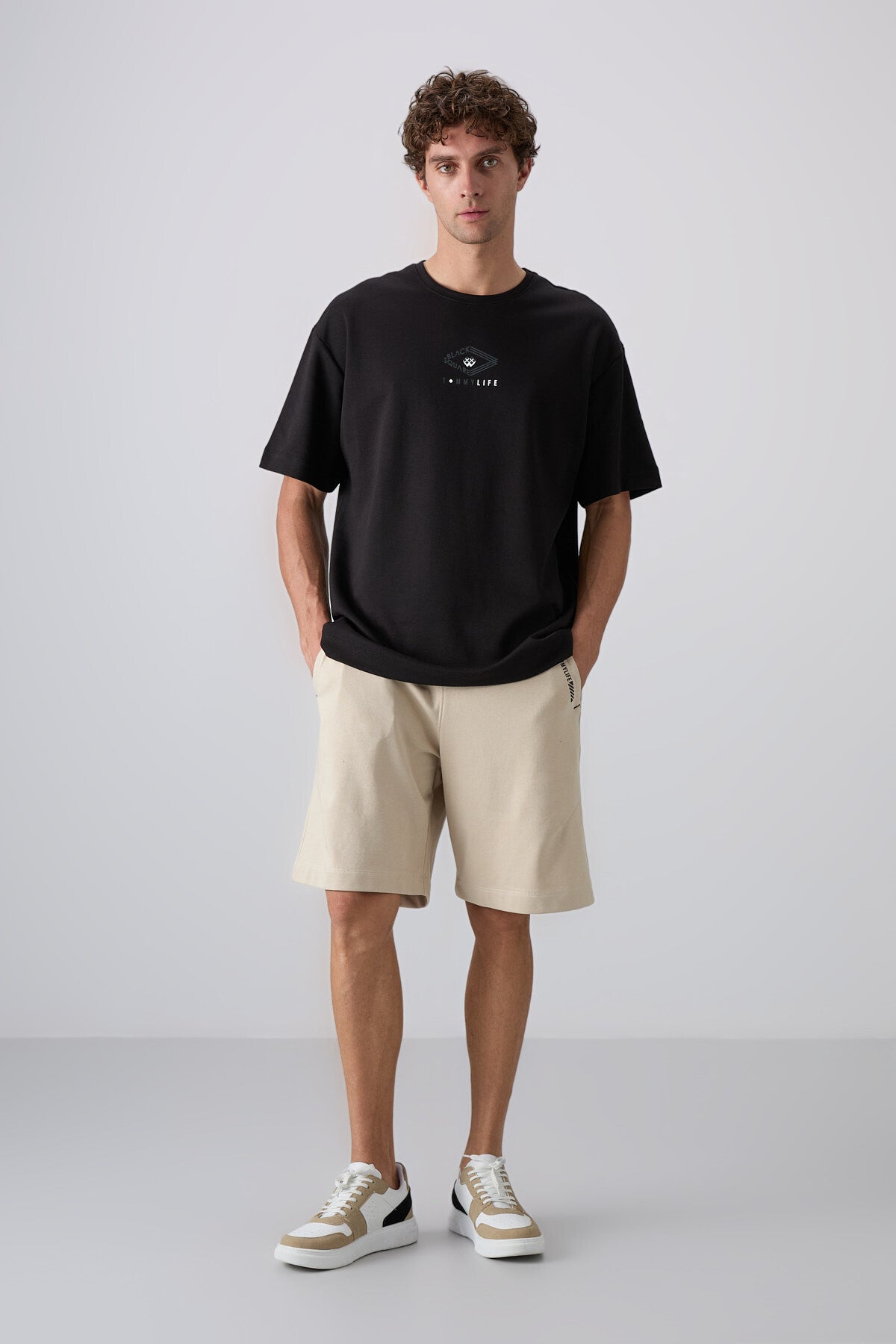 Image of Siyah Pamuklu Kalın Yumuşak Dokulu Oversize Fit Baskılı Erkek T-Shirt - 88325