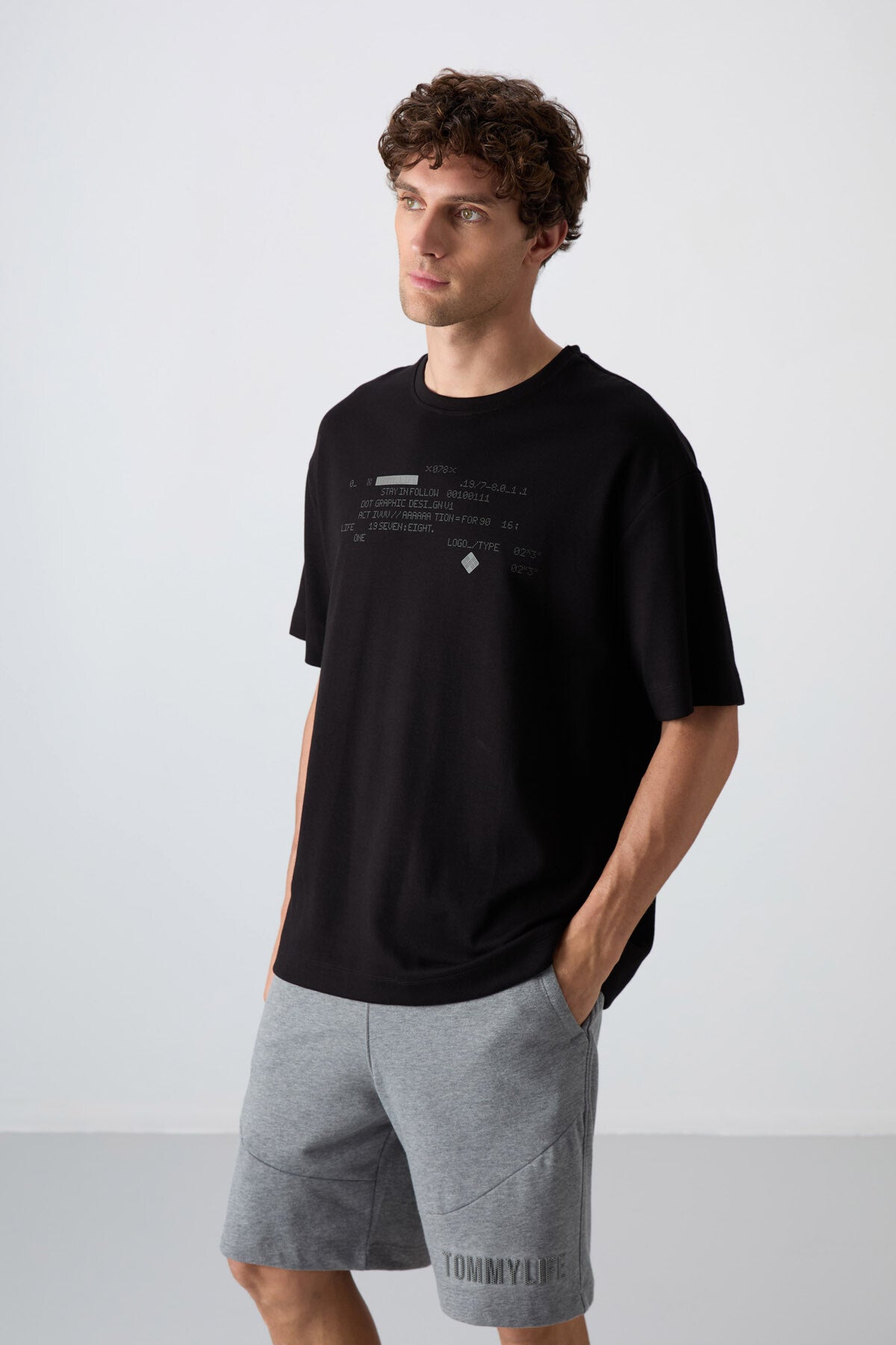Image of Siyah Pamuklu Kalın Yumuşak Dokulu Oversize Fit Baskılı Erkek T-Shirt - 88326