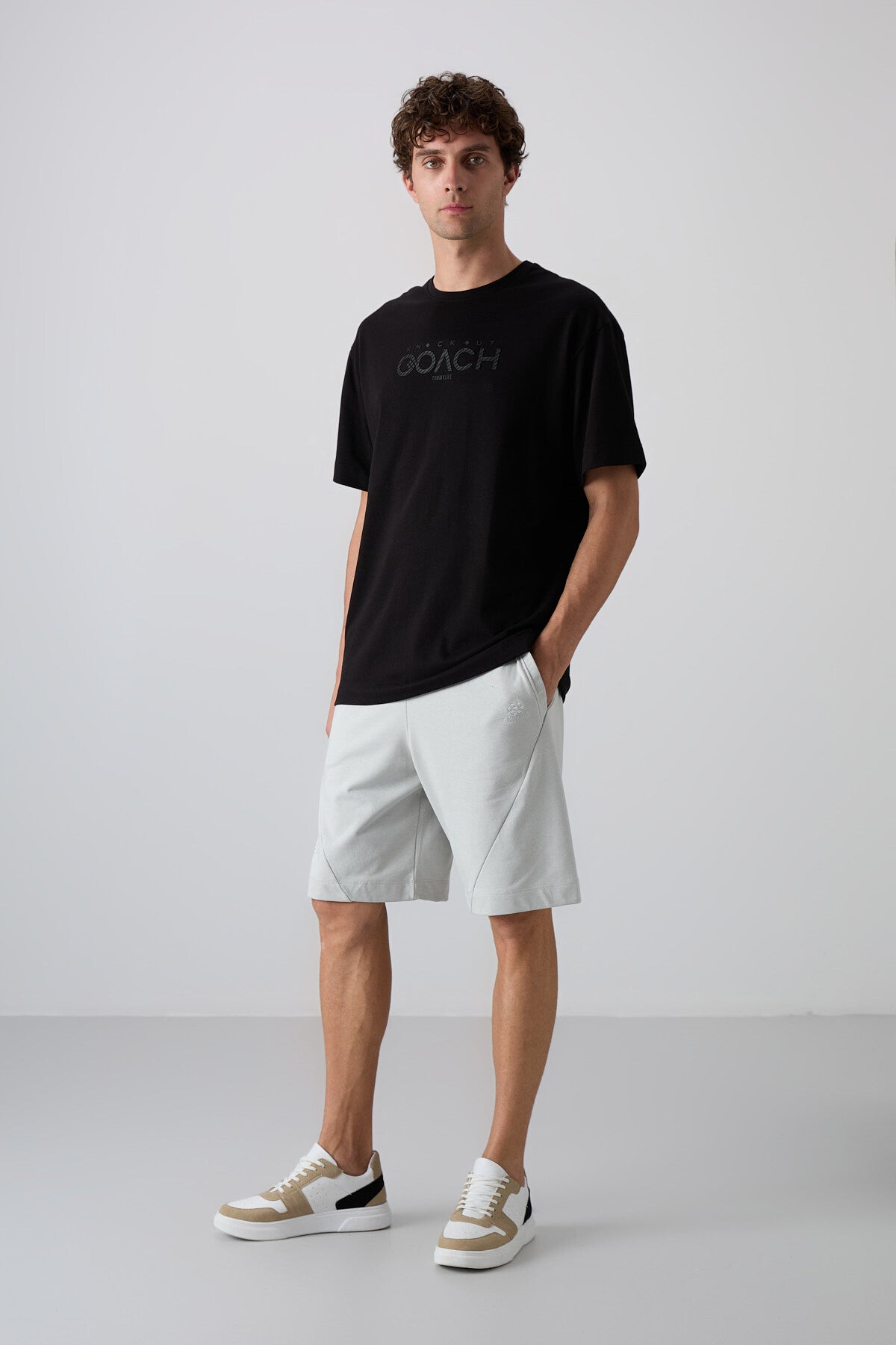 Image of Siyah Pamuklu Kalın Yumuşak Dokulu Oversize Fit Baskılı Erkek T-Shirt - 88329