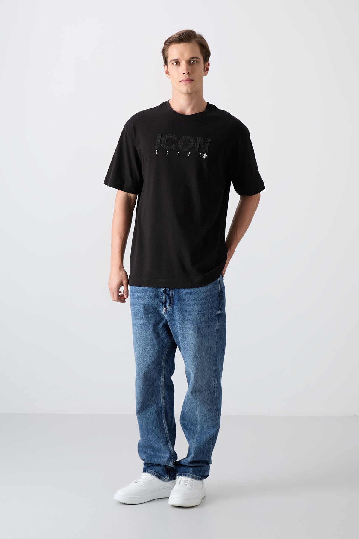 Image of Siyah Pamuklu Kalın Yumuşak Dokulu Oversize Fit Baskılı Erkek T-Shirt - 88331