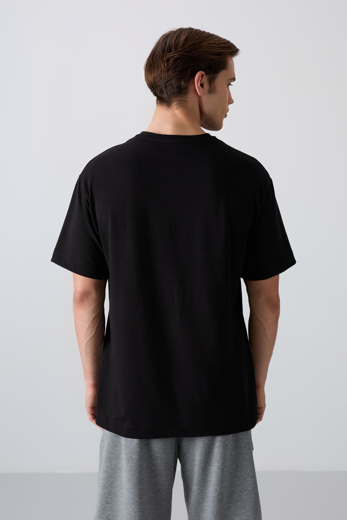 Image of Siyah Pamuklu Kalın Yumuşak Dokulu Oversize Fit Baskılı Erkek T-Shirt - 88333