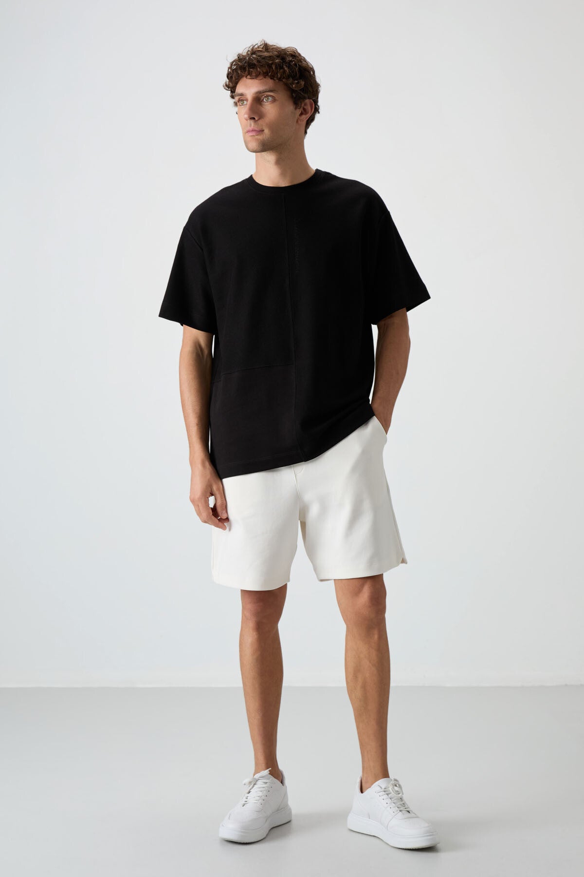 Image of Black Cotton Thick Textured Oversize Fit Basic Men's T-Shirt - 88337