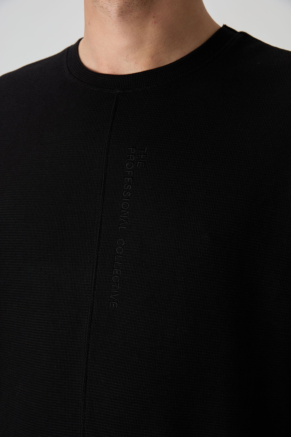 Image of Siyah Pamuklu Kalın Yüzeyi Dokulu Oversize Fit Basic Erkek T-Shirt - 88337
