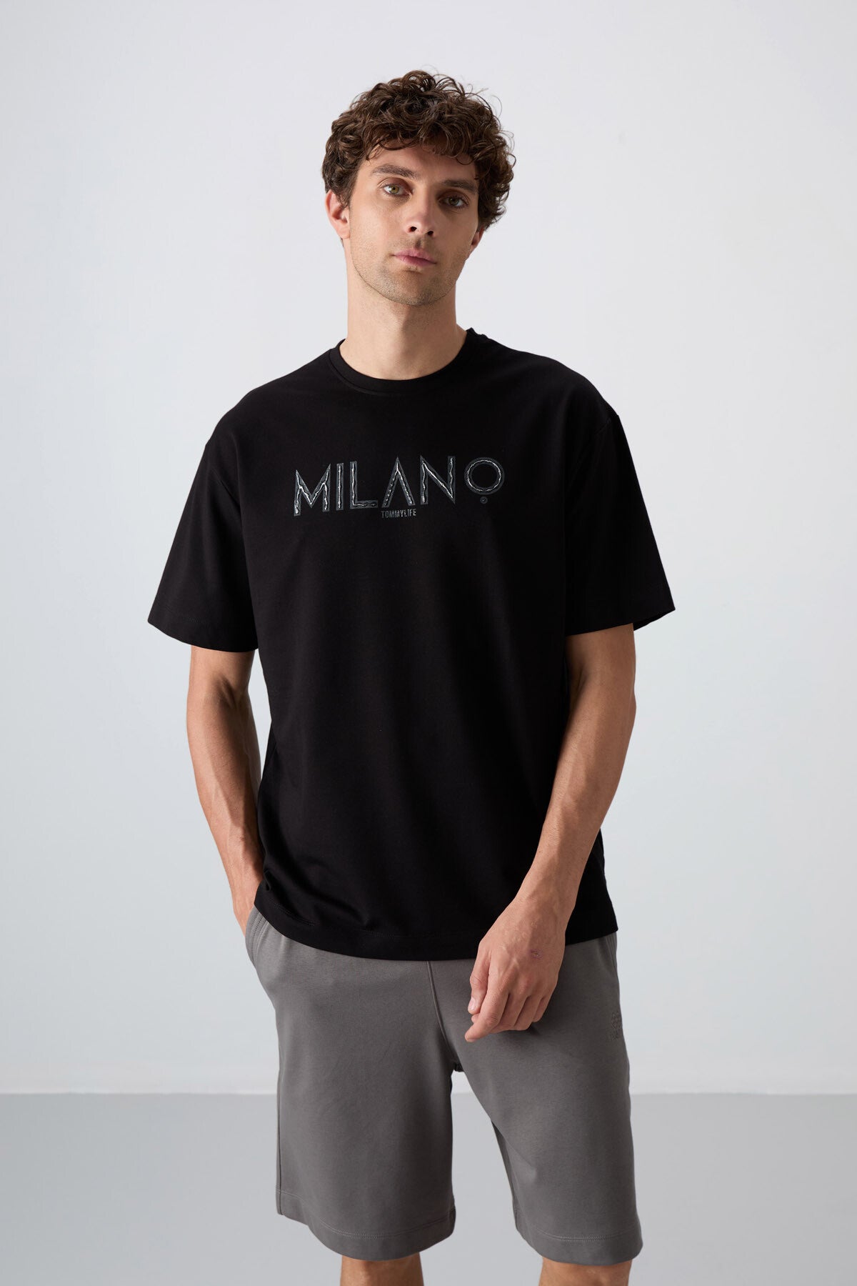 Image of Siyah Pamuklu Kalın Yumuşak Dokulu Oversize Fit Baskılı Erkek T-Shirt - 88345