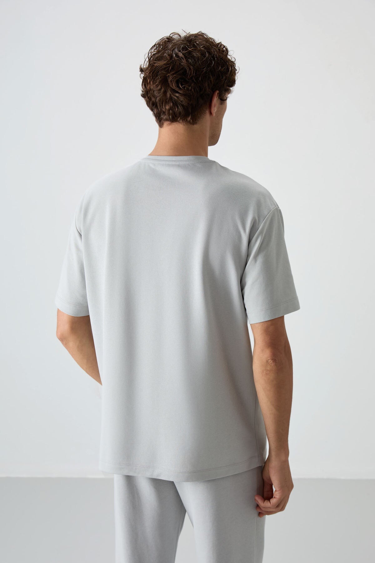 Image of Taş Pamuklu Kalın Yüzeyi Dokulu Oversize Fit  Baskılı Erkek T-Shirt - 88364