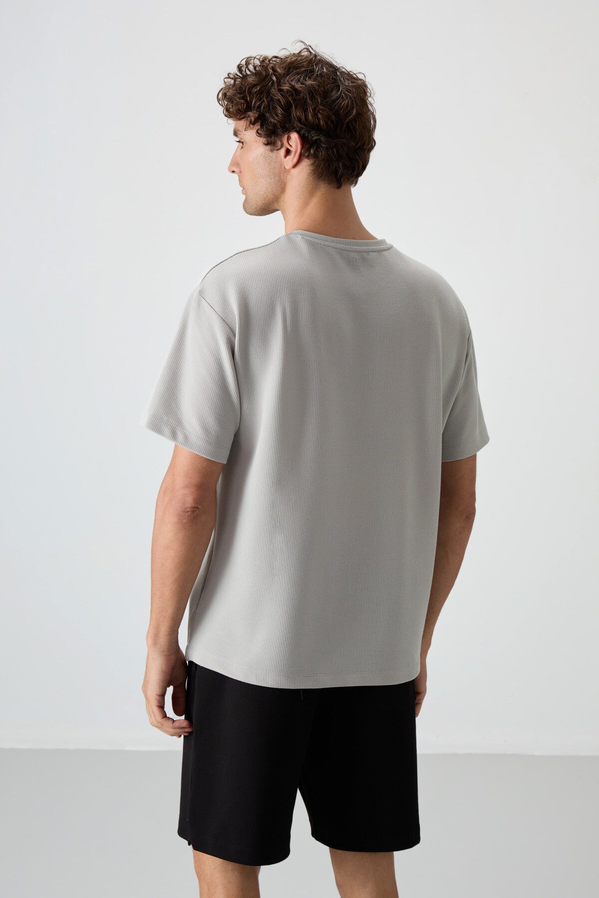 Image of Taş Waffle İnterlok Yüzeyi Dokulu Oversize Fit Basic Erkek T-Shirt - 88379