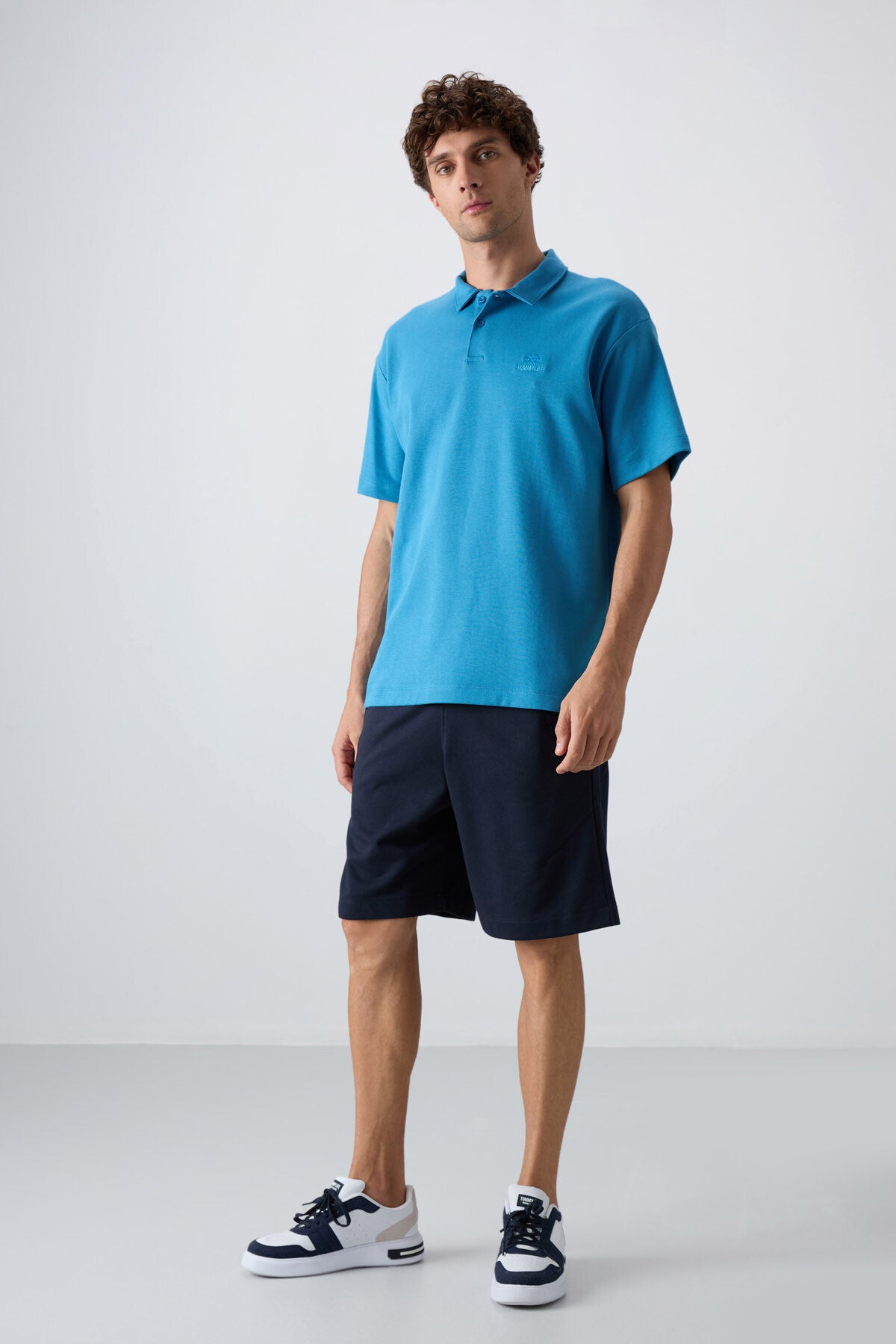 Image of Petrol Mavi Pamuklu Kalın Yumuşak Dokulu Oversize Fit Basic Polo Yaka Erkek T-Shirt - 88327