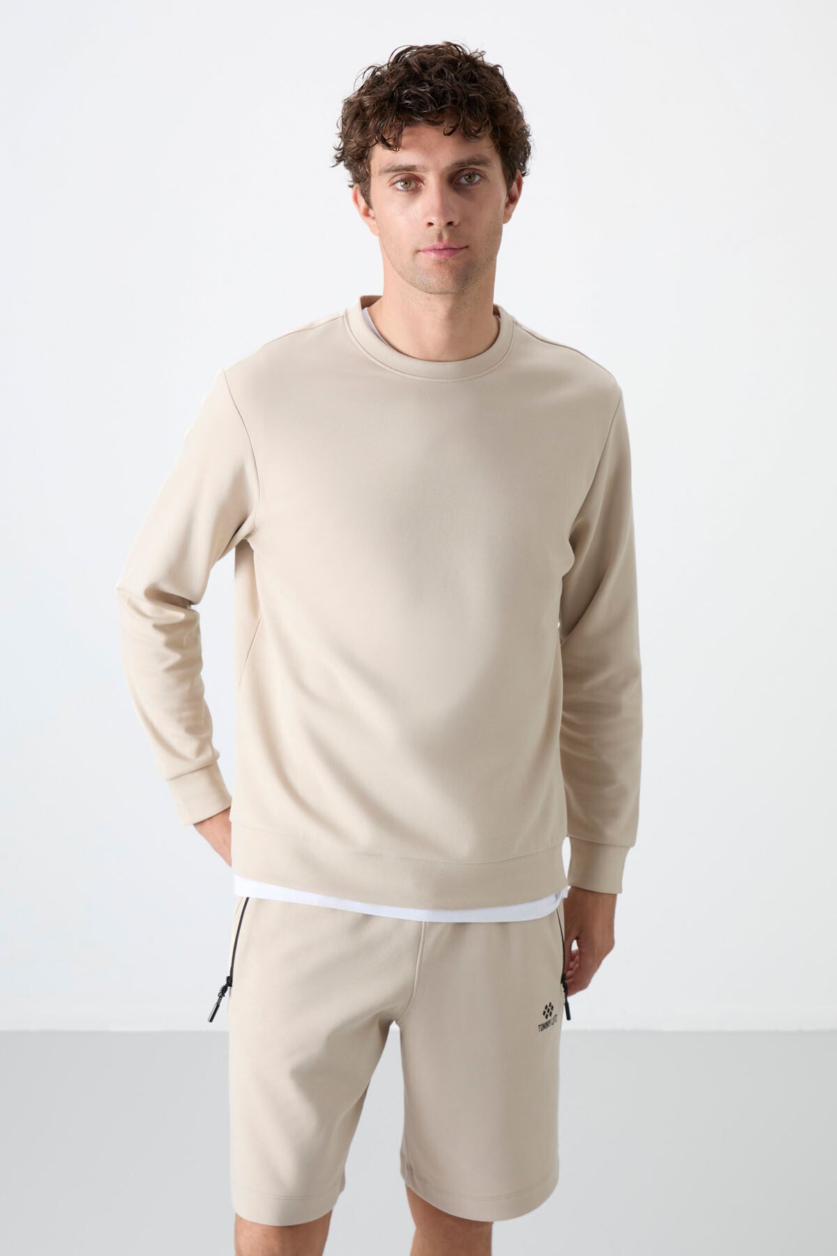 Image of Bej Basic O Yaka Rahat Form Erkek Sweatshirt - 88053