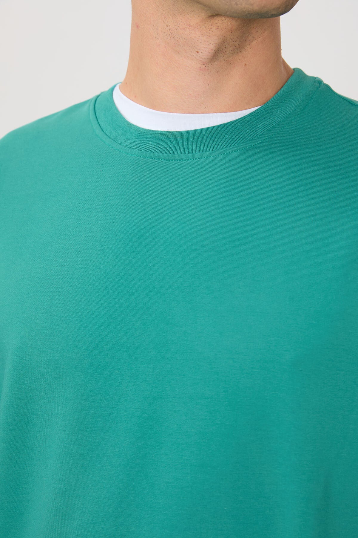 Image of Deniz Yeşili Pamuk Yumuşak Dokulu Standart Fit Basic Erkek Sweatshirt - 88363