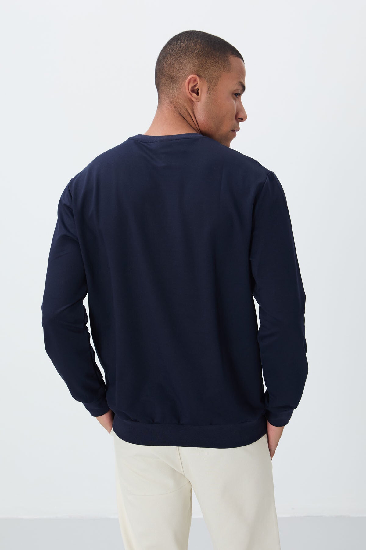 Image of İndigo Pamuk Yumuşak Dokulu Standart Fit Basic Erkek Sweatshirt - 88363