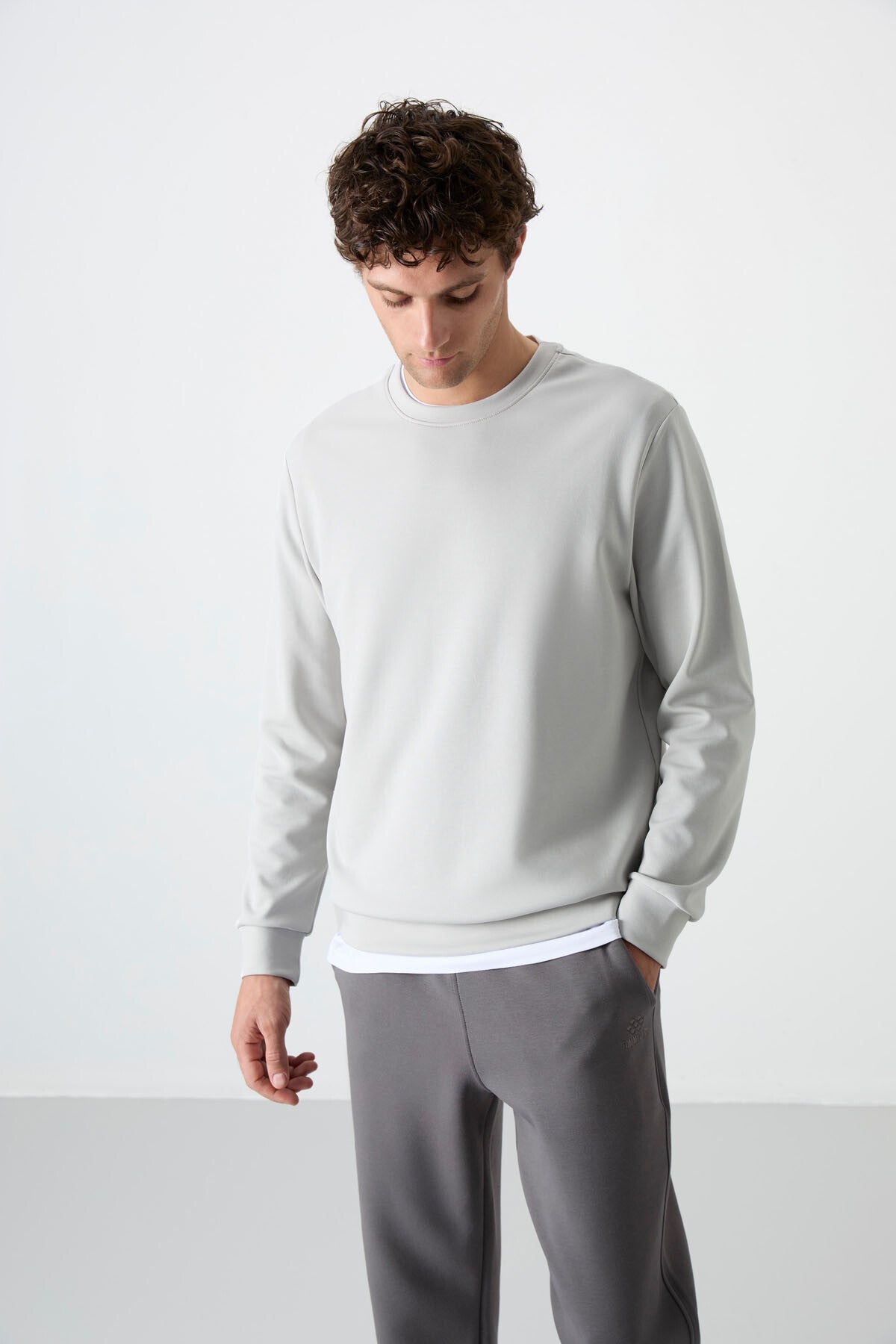 Image of Taş Basic O Yaka Rahat Form Erkek Sweatshirt - 88053