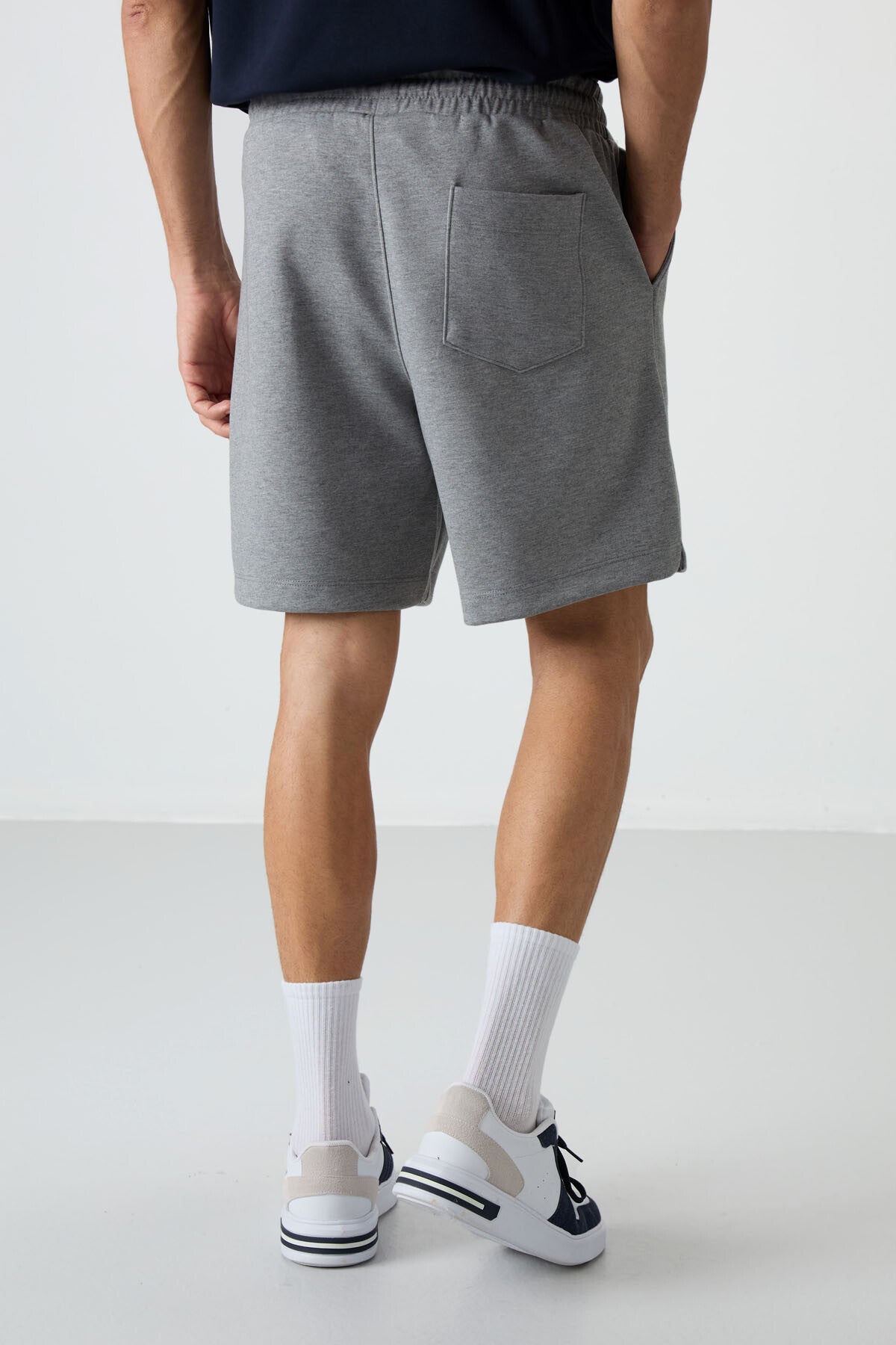 Image of Gri Melanj Pamuklu Kalın Yumuşak Dokulu Comfort Fit Basic Erkek Şort - 81274