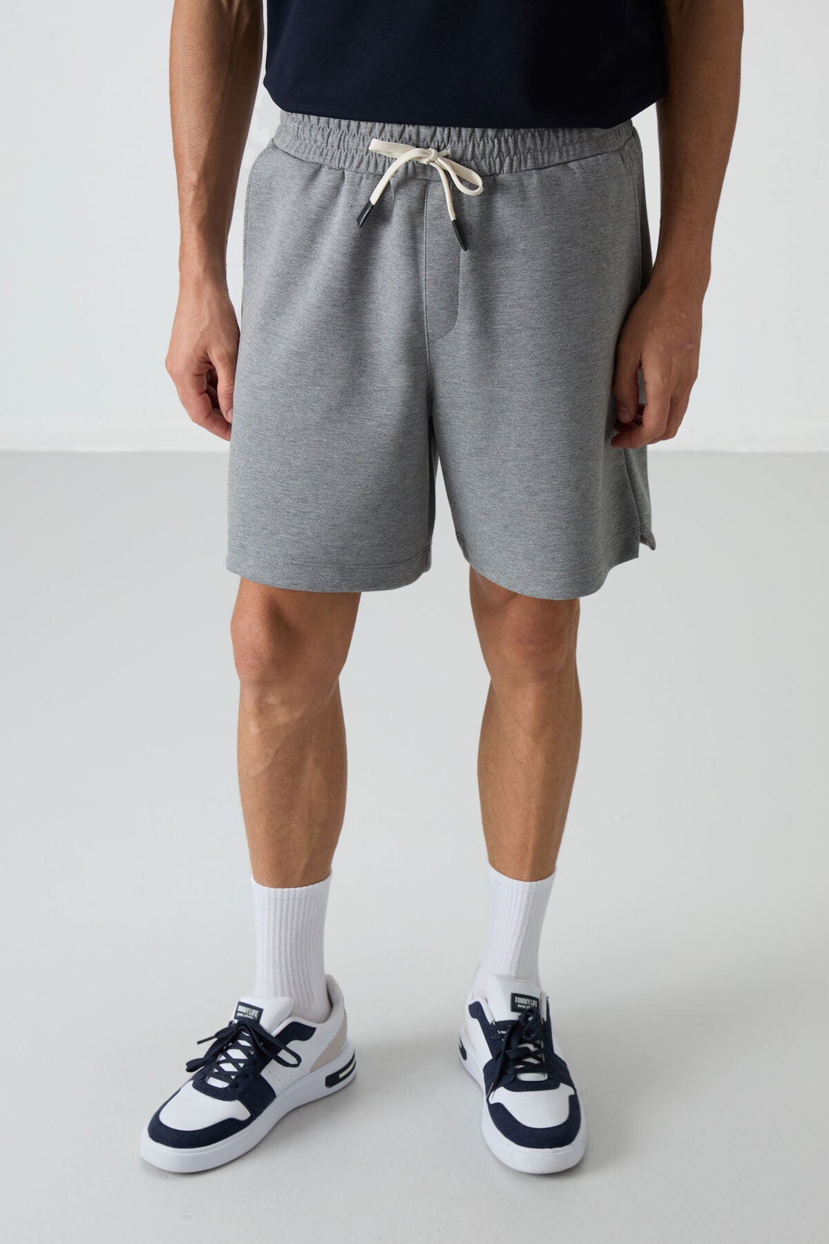 Image of Gri Melanj Pamuklu Kalın Yumuşak Dokulu Comfort Fit Basic Erkek Şort - 81274