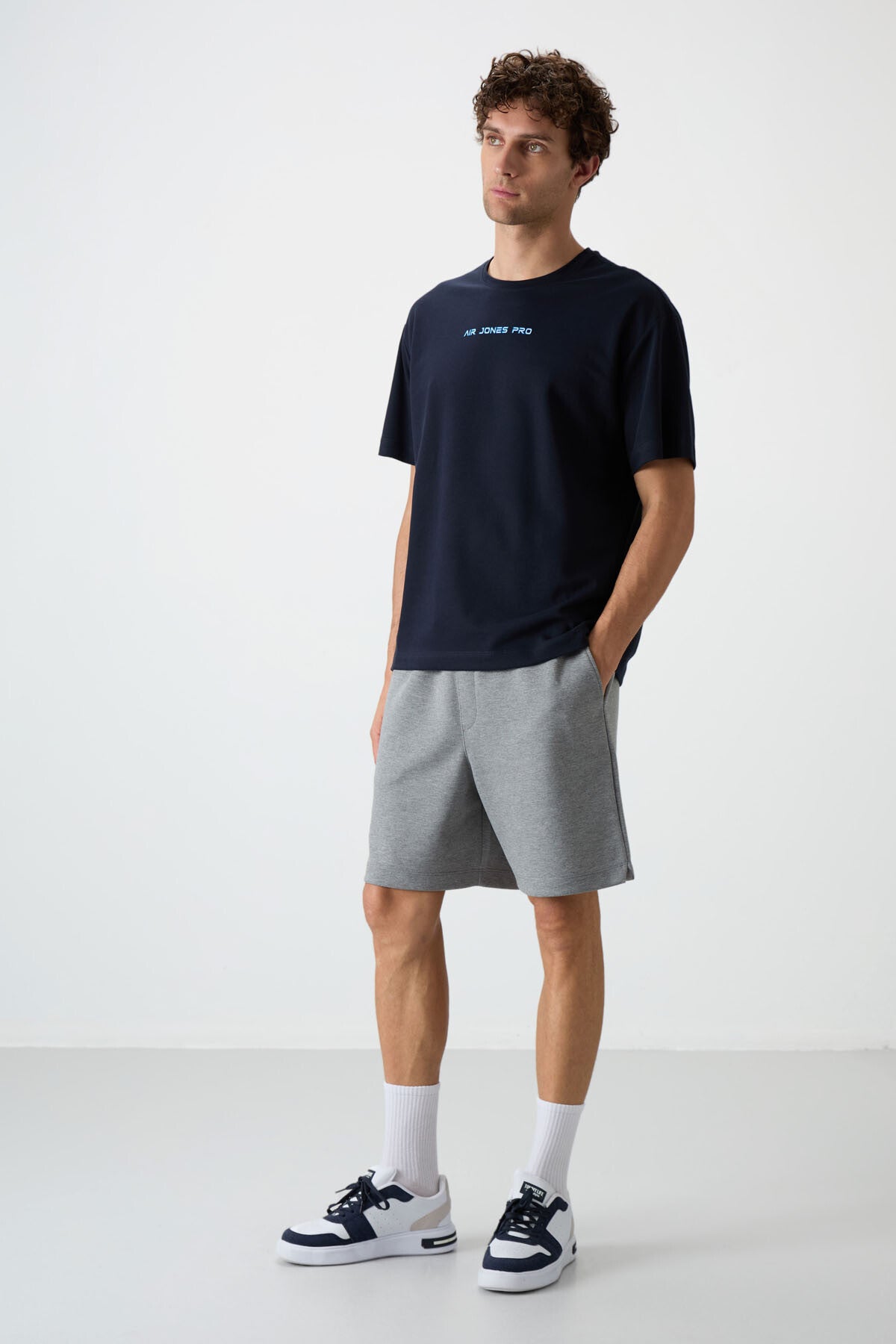 Image of Gri Melanj Pamuklu Kalın Yumuşak Dokulu Comfort Fit Basic Erkek Şort - 81274