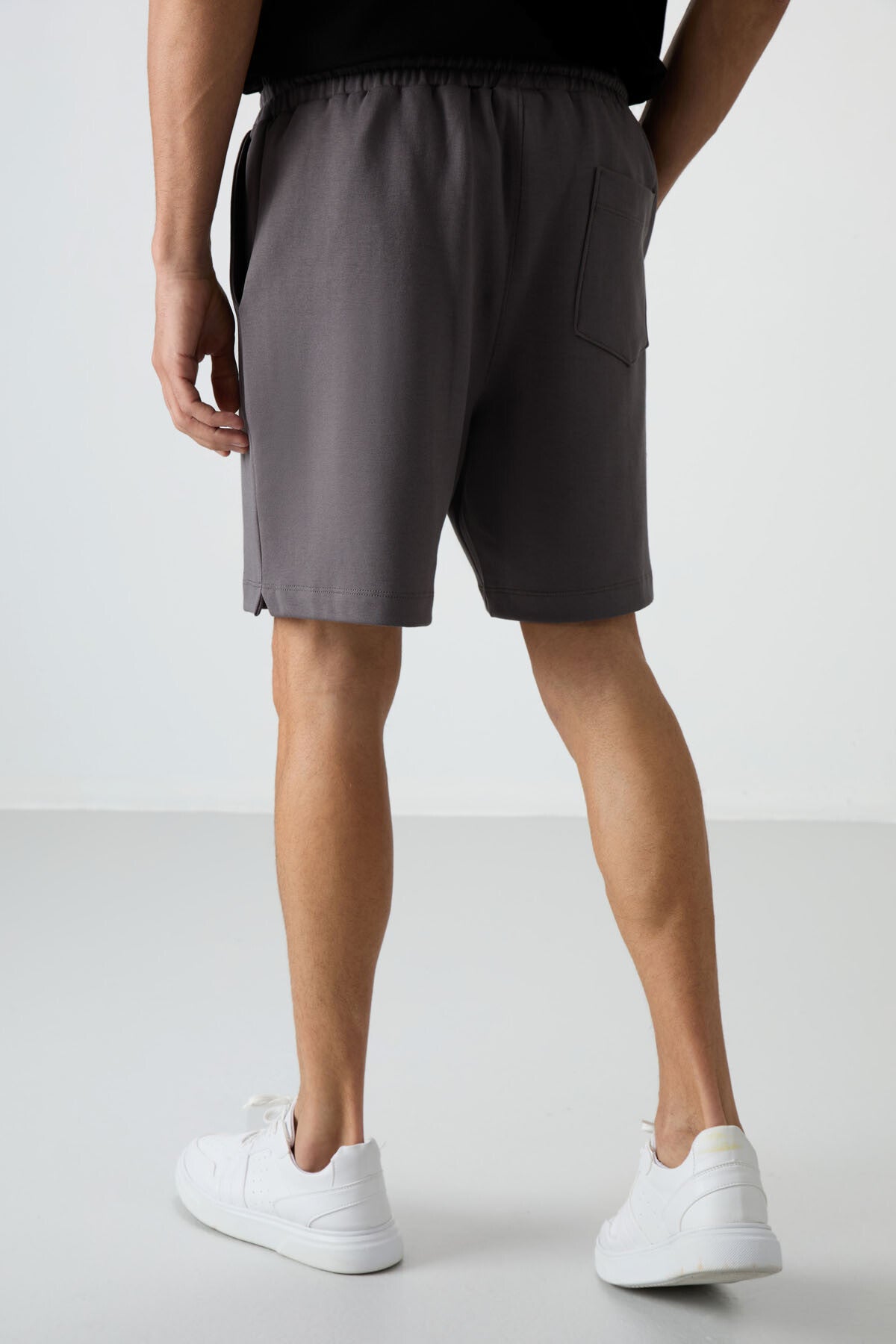 Image of Koyu Gri Pamuklu Kalın Yumuşak Dokulu Comfort Fit Basic Erkek Şort - 81274