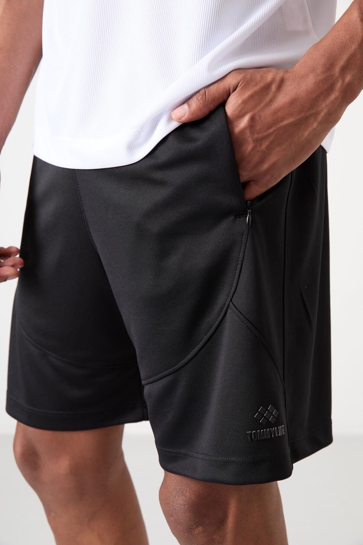Image of Siyah Kalın Yumuşak Comfort Fit Erkek Şort - 81271