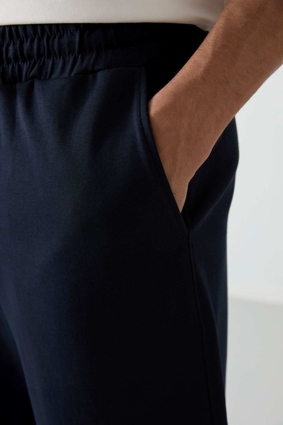Image of Ekru - Lacivert Pamuklu Kalın Yumuşak Dokulu Oversize Fit Basic Erkek Şort Takım - 85249