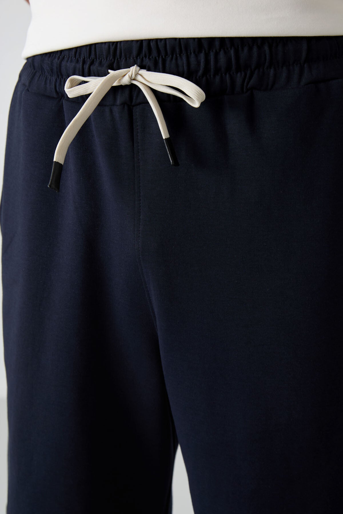 Image of Ekru - Lacivert Pamuklu Kalın Yumuşak Dokulu Oversize Fit Basic Erkek Şort Takım - 85249