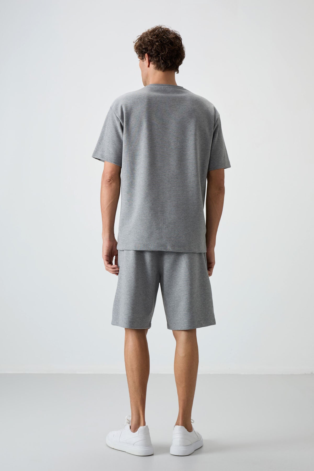 Image of Gri Melanj Pamuklu Kalın Yumuşak Dokulu Oversize Fit Basic Erkek Şort Takım - 85249