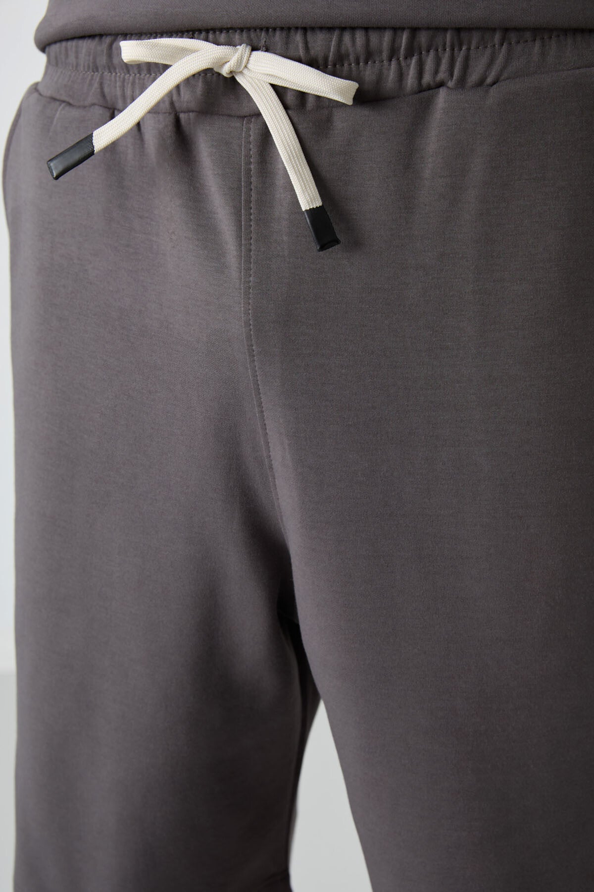 Image of Koyu Gri Pamuklu Kalın Yumuşak Dokulu Oversize Fit Basic Erkek Şort Takım - 85249