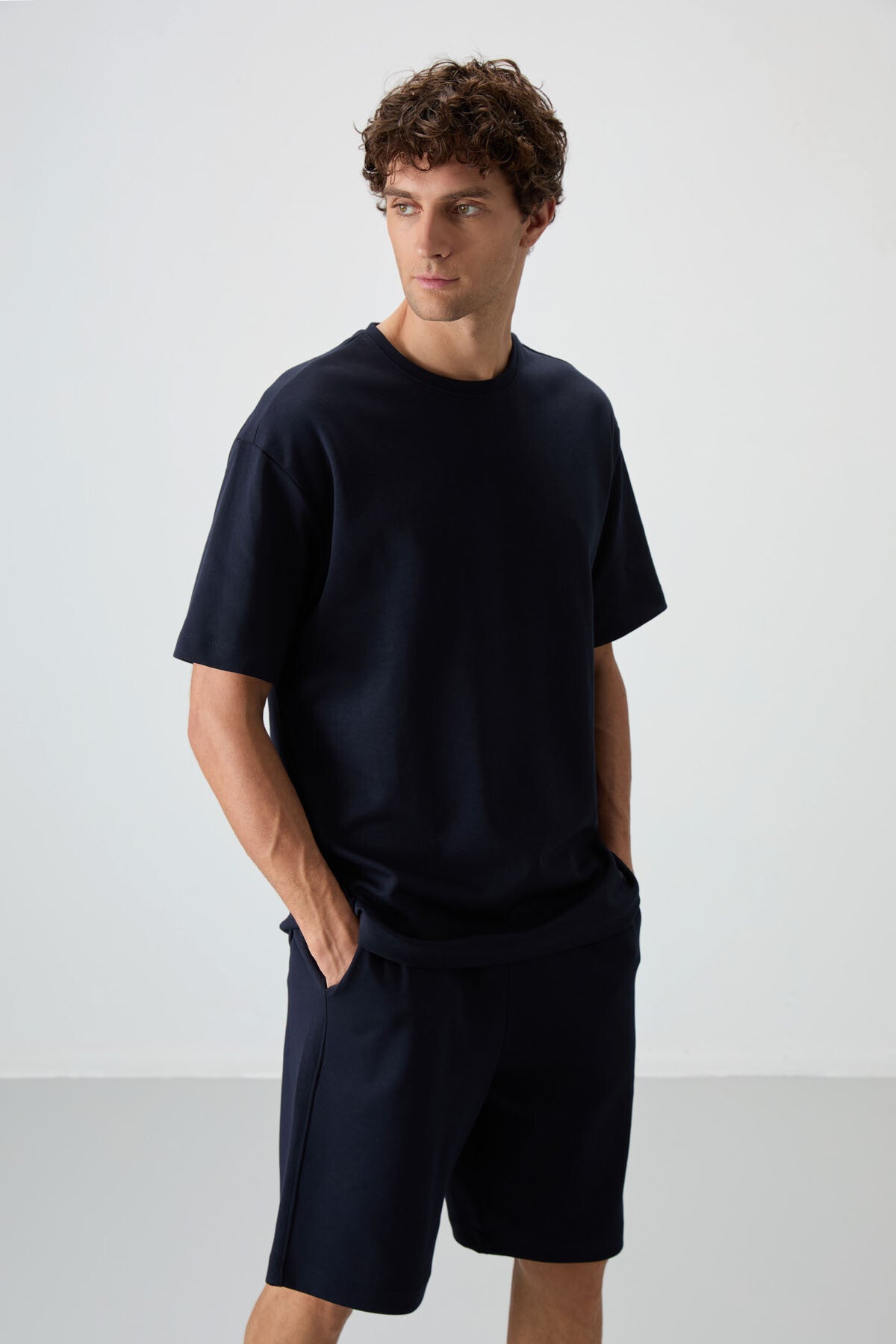 Image of Lacivert Pamuklu Kalın Yumuşak Dokulu Oversize Fit Basic Erkek Şort Takım - 85249