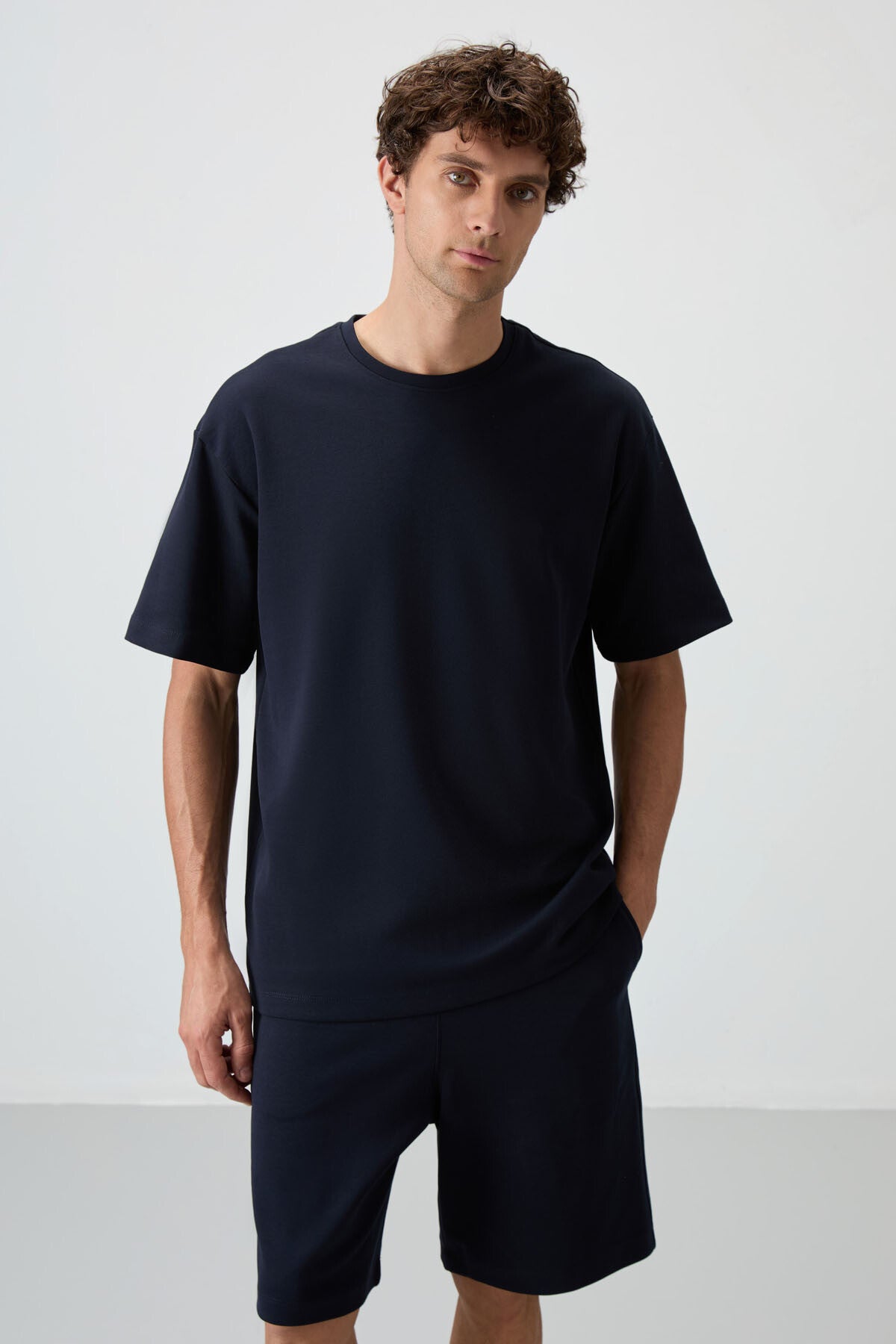 Image of Lacivert Pamuklu Kalın Yumuşak Dokulu Oversize Fit Basic Erkek Şort Takım - 85249