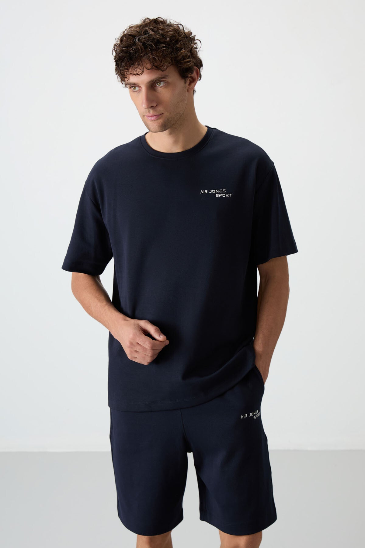 Image of Lacivert Pamuklu Kalın Yumuşak Dokulu Oversize Fit Nakışlı Erkek Şort Takım - 85250