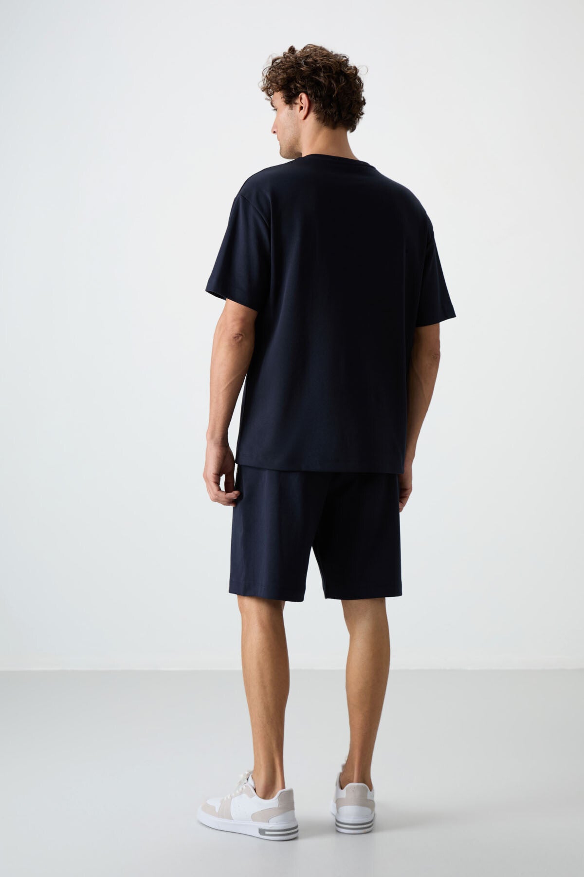 Image of Lacivert Pamuklu Kalın Yumuşak Dokulu Oversize Fit Nakışlı Erkek Şort Takım - 85250