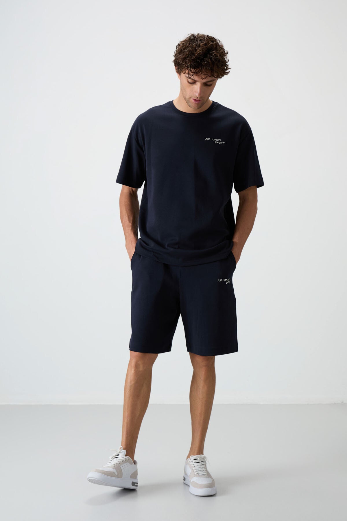Image of Lacivert Pamuklu Kalın Yumuşak Dokulu Oversize Fit Nakışlı Erkek Şort Takım - 85250