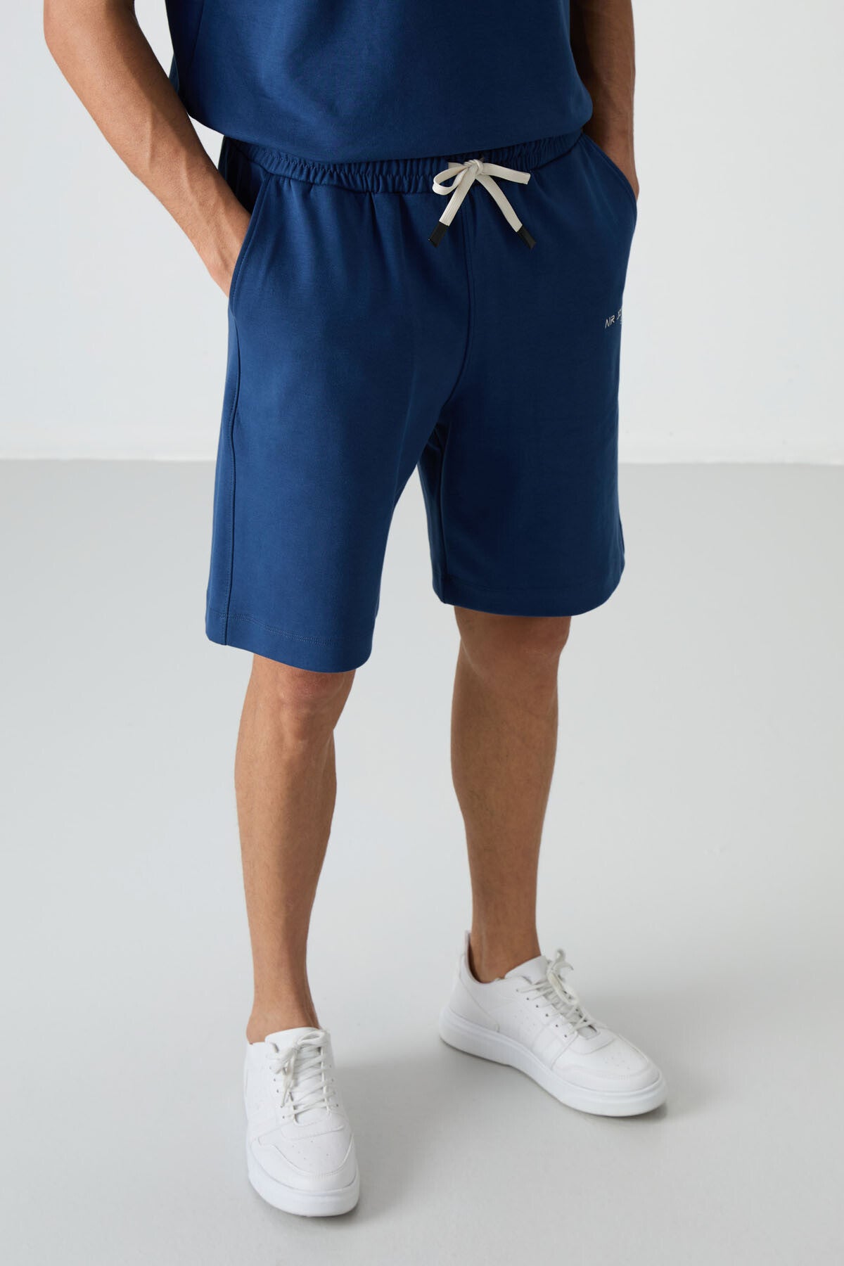 Image of Set pantaloni scurți bărbătești din bumbac gros, texturat, supradimensionat, brodat, Parliament - 85250