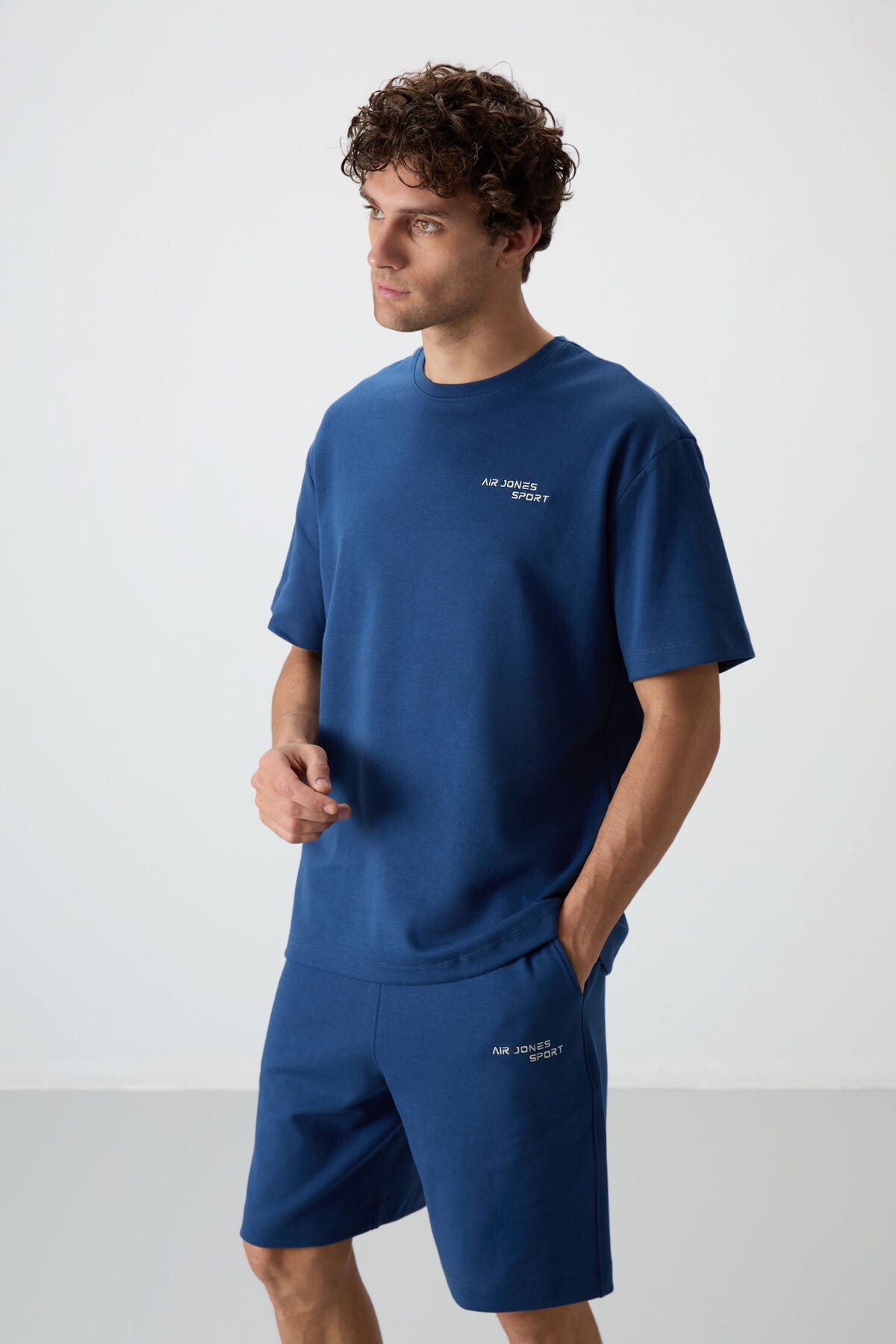 Image of Set pantaloni scurți bărbătești din bumbac gros, texturat, supradimensionat, brodat, Parliament - 85250