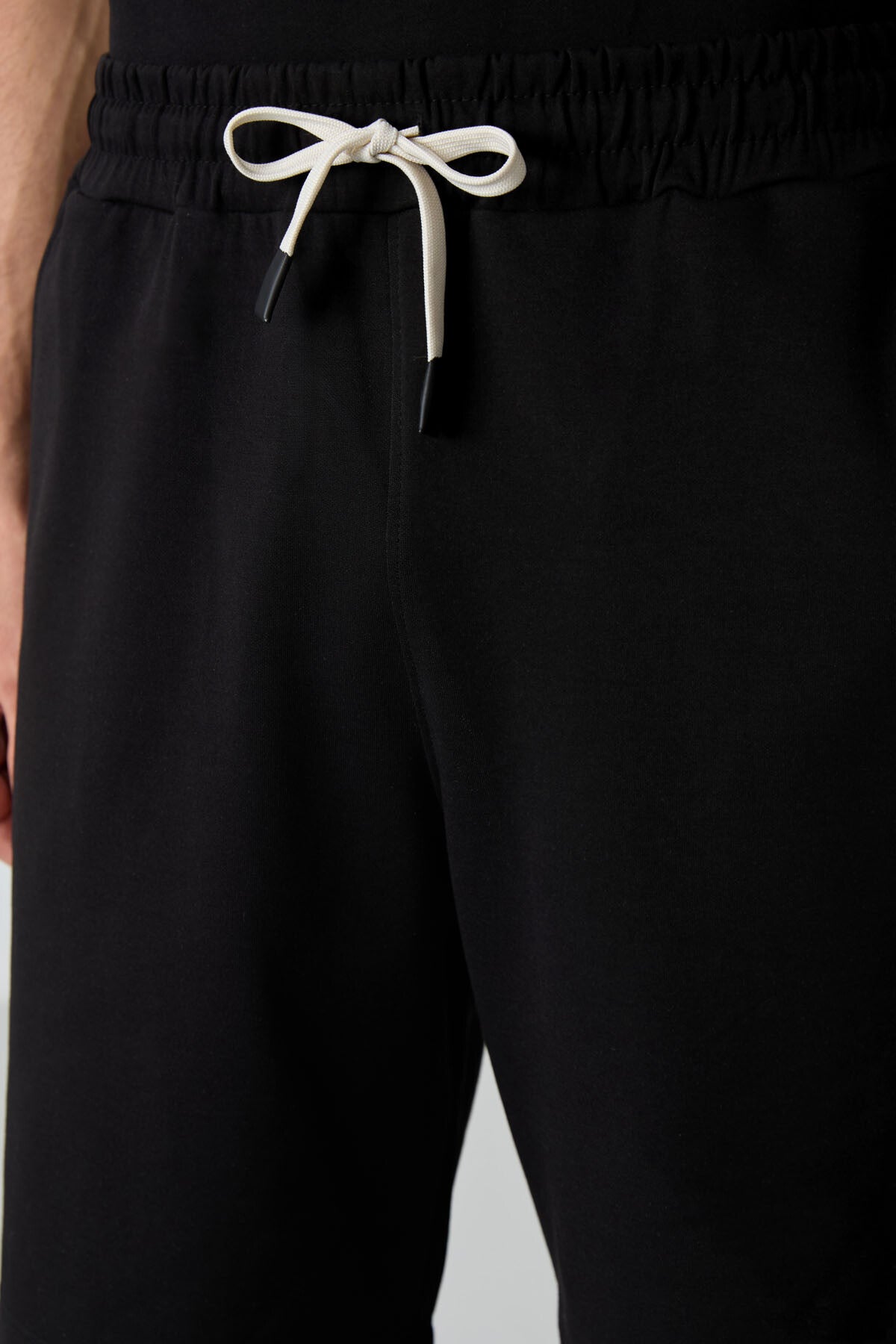 Image of Siyah Pamuklu Kalın Yumuşak Dokulu Oversize Fit Basic Erkek Şort Takım - 85249