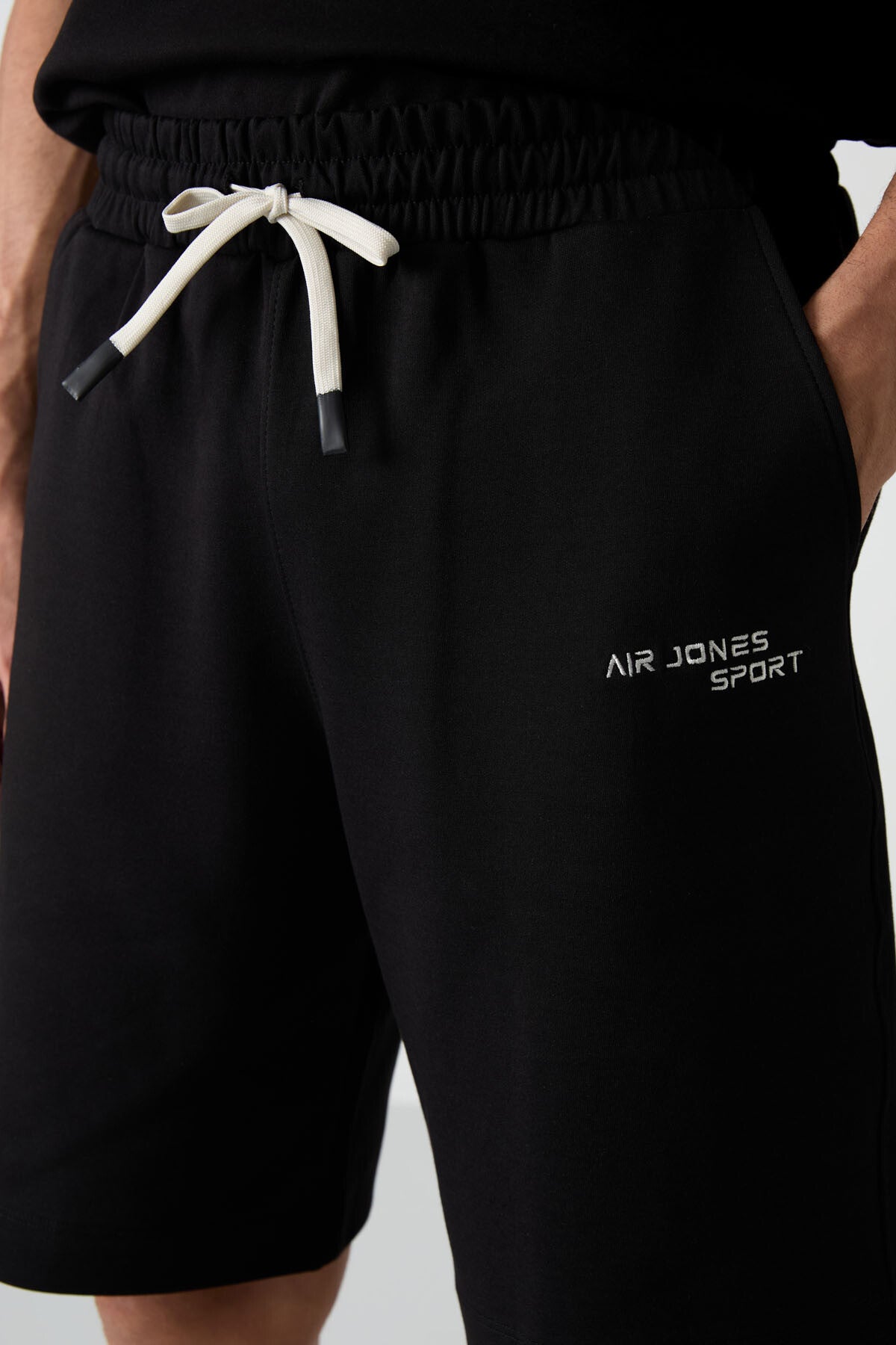 Image of Siyah Pamuklu Kalın Yumuşak Dokulu Oversize Fit Nakışlı Erkek Şort Takım - 85250