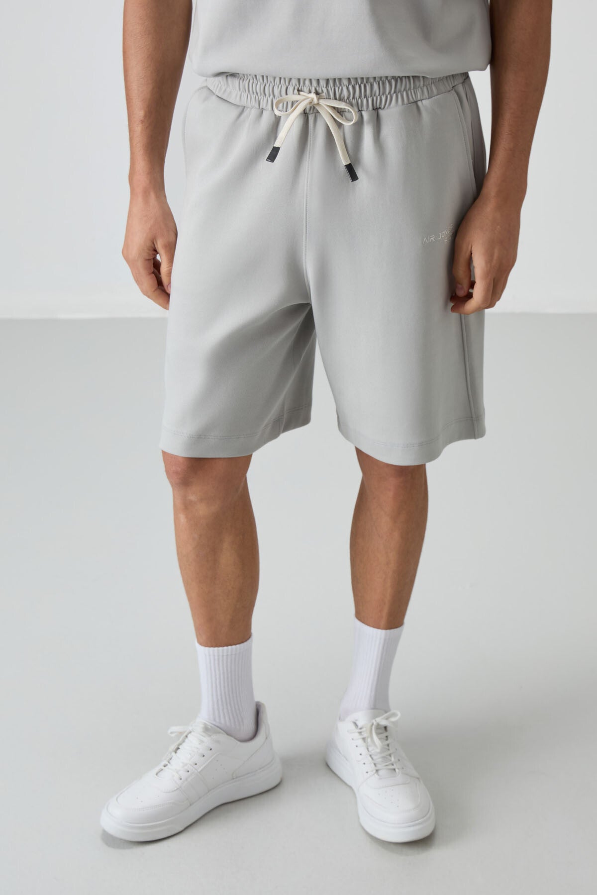 Image of Taş Pamuklu Kalın Yumuşak Dokulu Oversize Fit Nakışlı Erkek Şort Takım - 85250