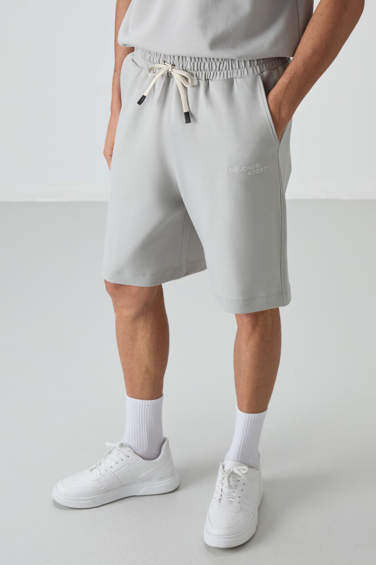 Image of Taş Pamuklu Kalın Yumuşak Dokulu Oversize Fit Nakışlı Erkek Şort Takım - 85250
