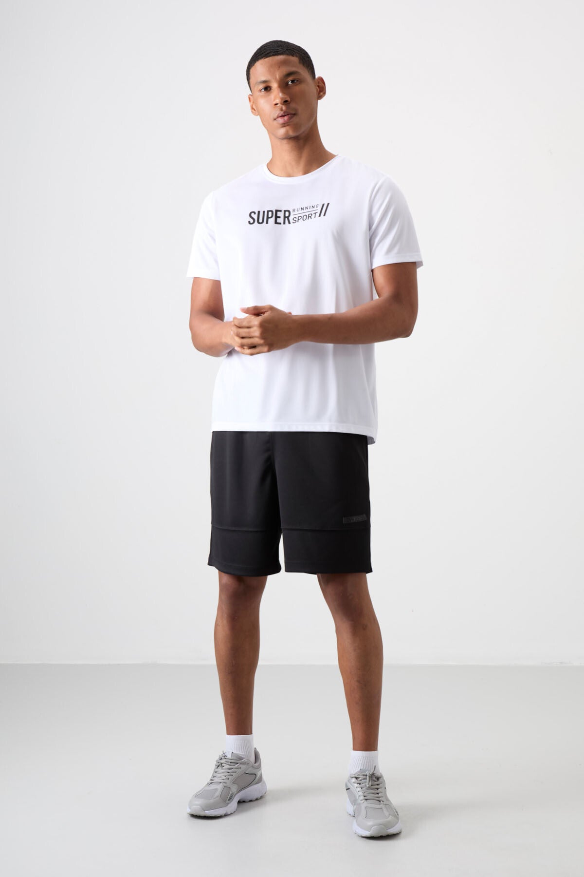 Image of Tricou bărbătesc de performanță, alb, respirabil, texturat, subțire, flexibil, croială standard - 88385