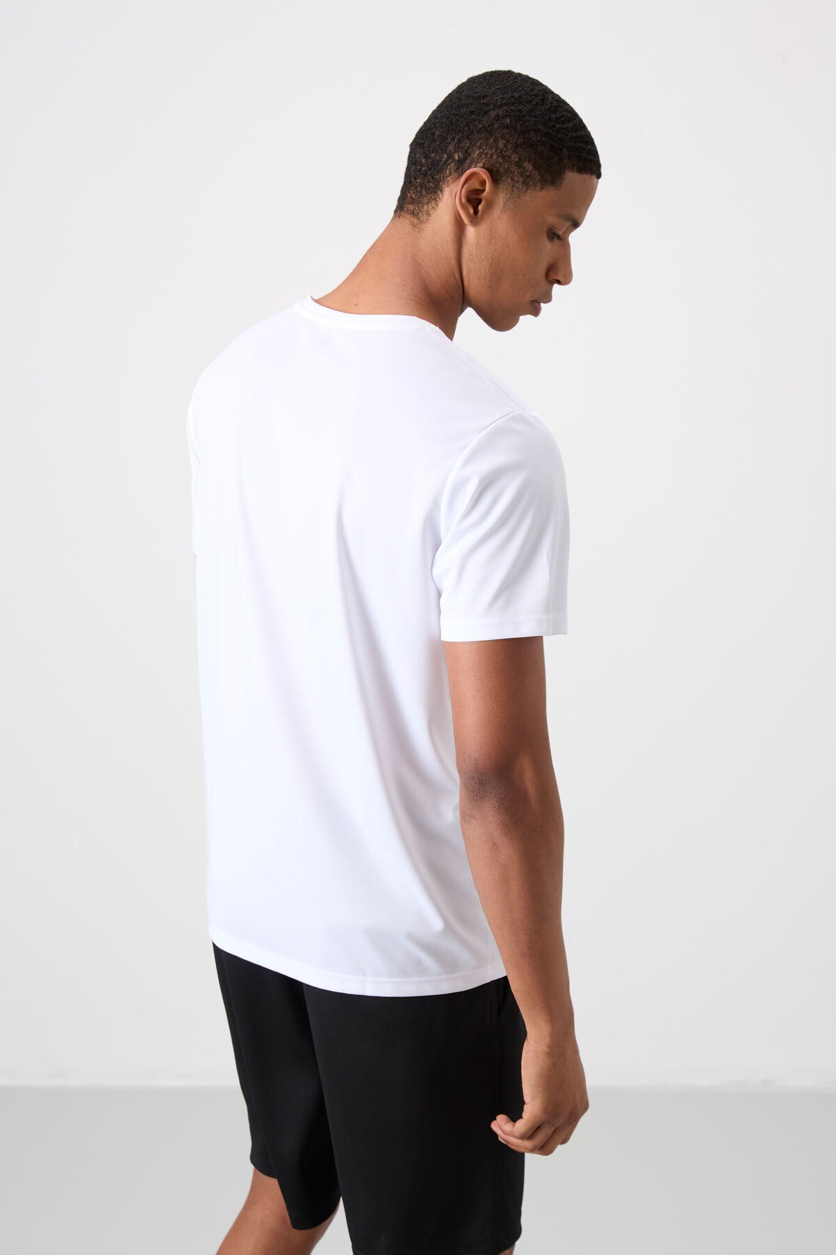 Image of Tricou bărbătesc de performanță, alb, respirabil, texturat, subțire, flexibil, croială standard - 88385