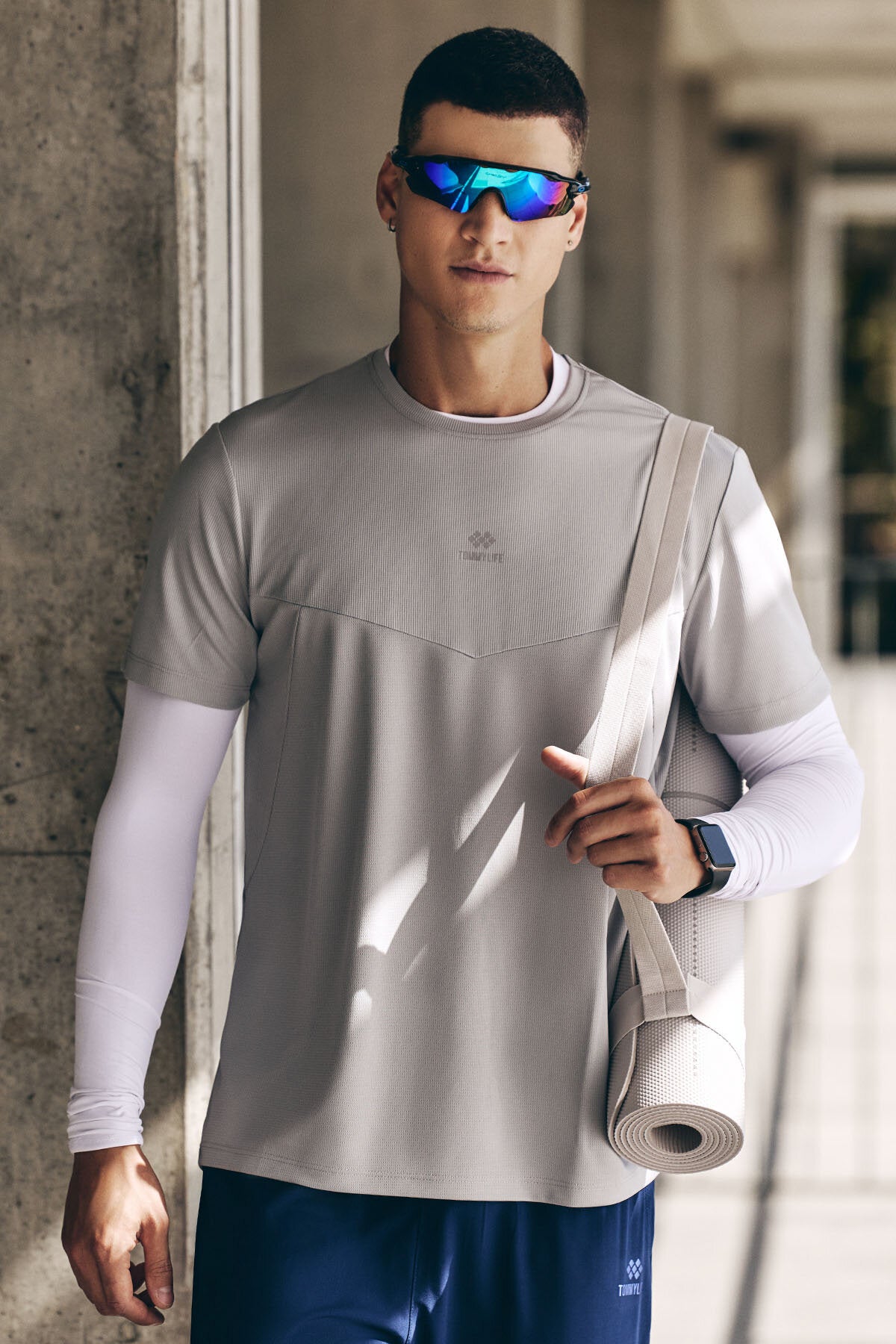 Image of Gri Nefes Alan Dokulu İnce Esnek Standart Fit Erkek Performans T-Shirt - 88391