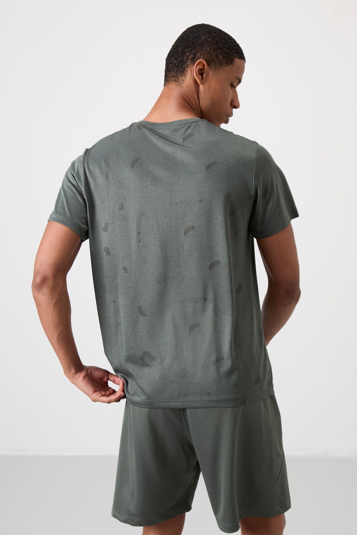 Image of Haki Nefes Alan Jakarlı İnce Esnek Standart Fit Erkek Performans T-Shirt - 88398