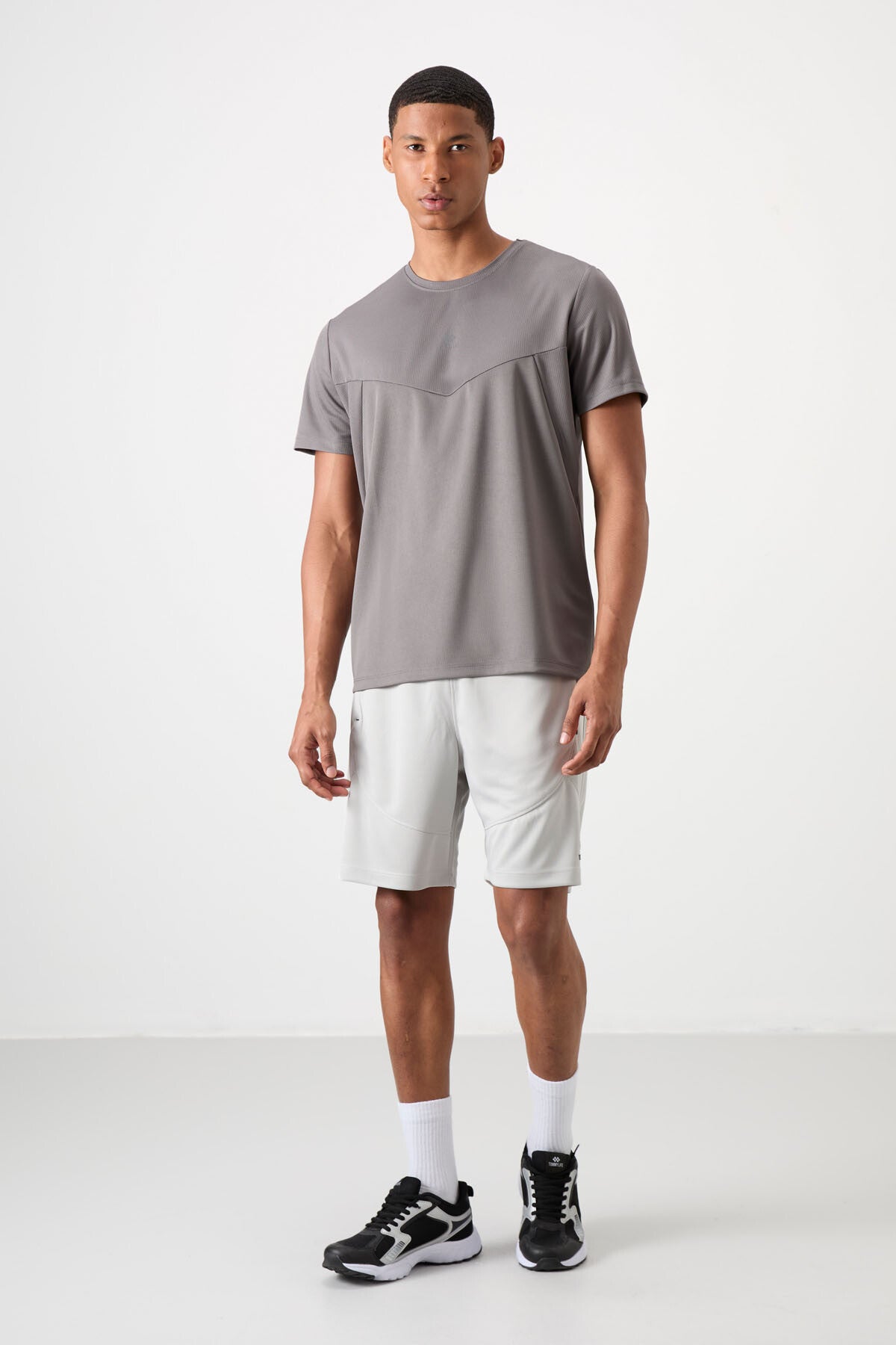 Image of Tricou sport bărbătesc gri închis, respirabil, texturat, subțire, flexibil, croială standard - 88391