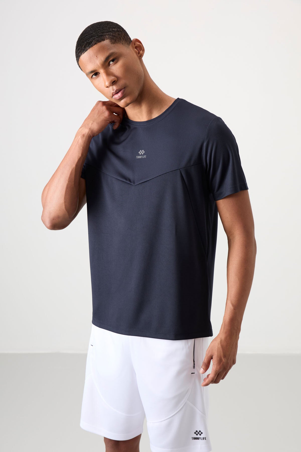 Image of Lacivert Nefes Alan Dokulu İnce Esnek Standart Fit Erkek Performans T-Shirt - 88391