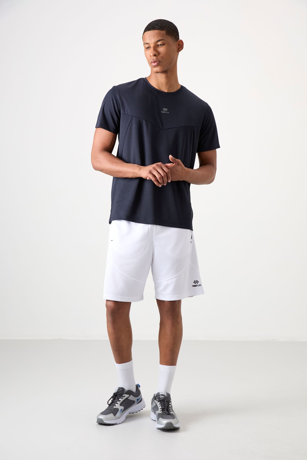 Image of Lacivert Nefes Alan Dokulu İnce Esnek Standart Fit Erkek Performans T-Shirt - 88391