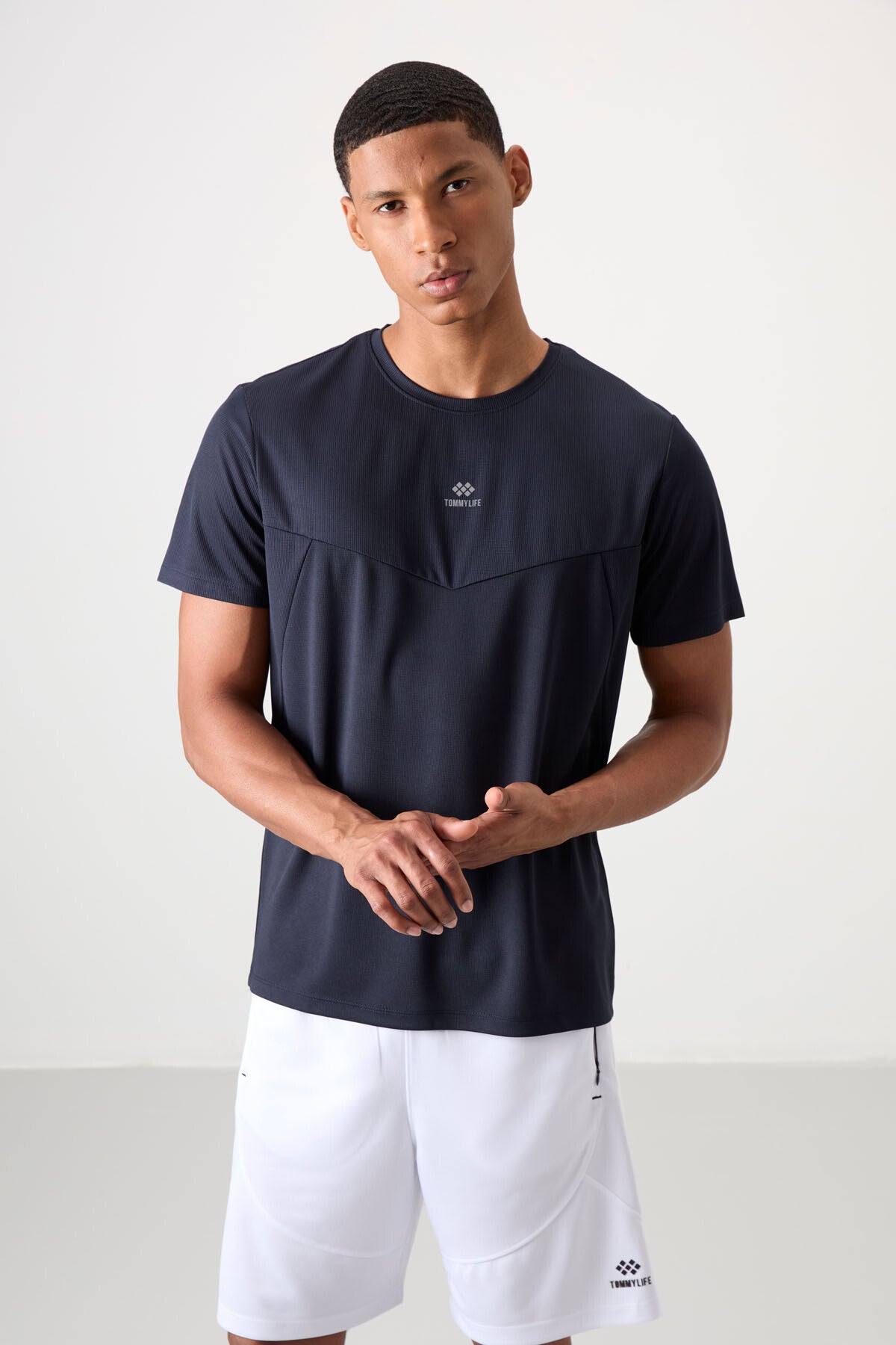 Image of Lacivert Nefes Alan Dokulu İnce Esnek Standart Fit Erkek Performans T-Shirt - 88391