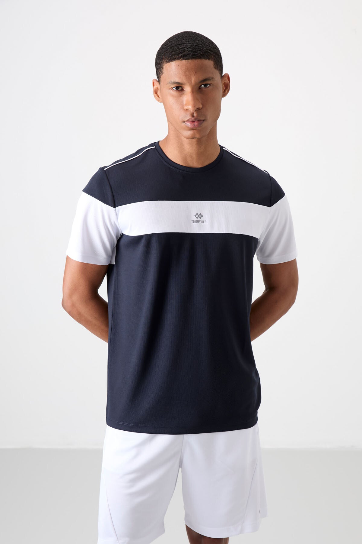 Image of Lacivert Nefes Alan Dokulu İnce Esnek Standart Fit Erkek Performans T-Shirt - 88396